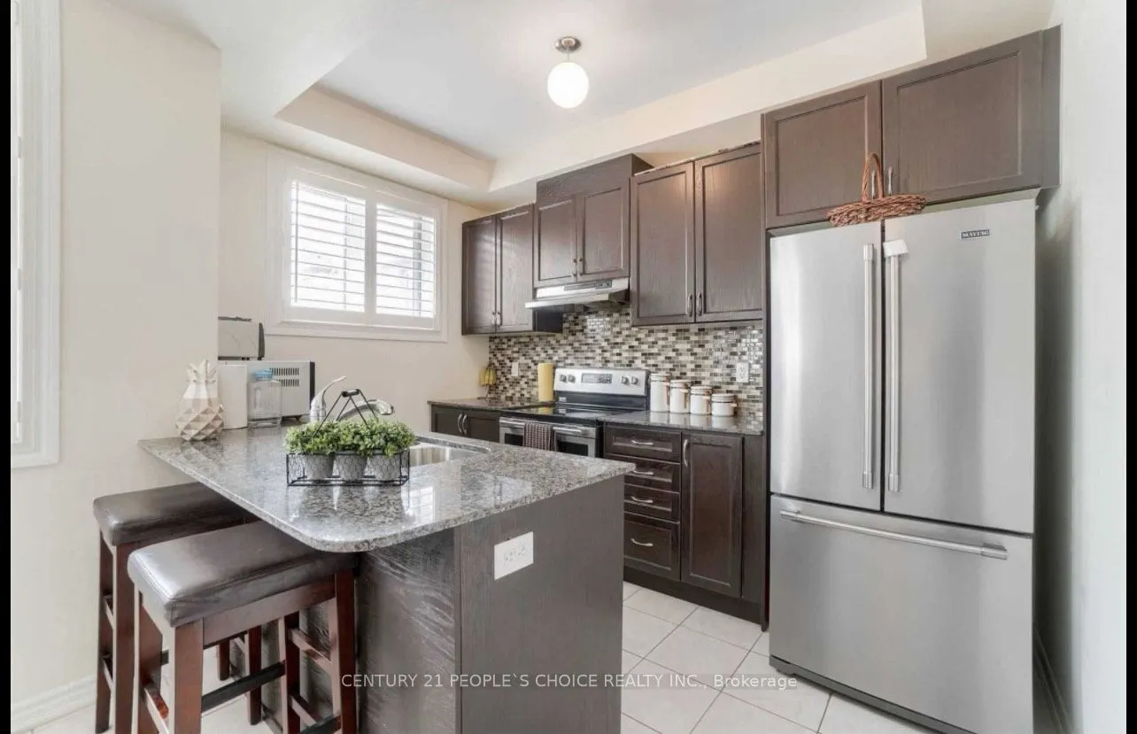 61 New Pines Trail, #Upper