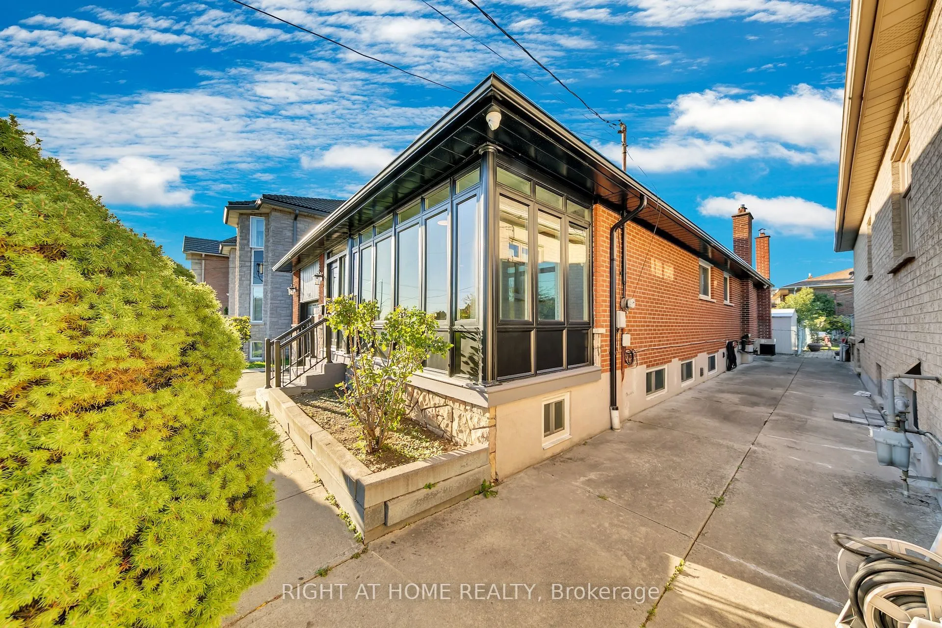 422 Maple Leaf Drive