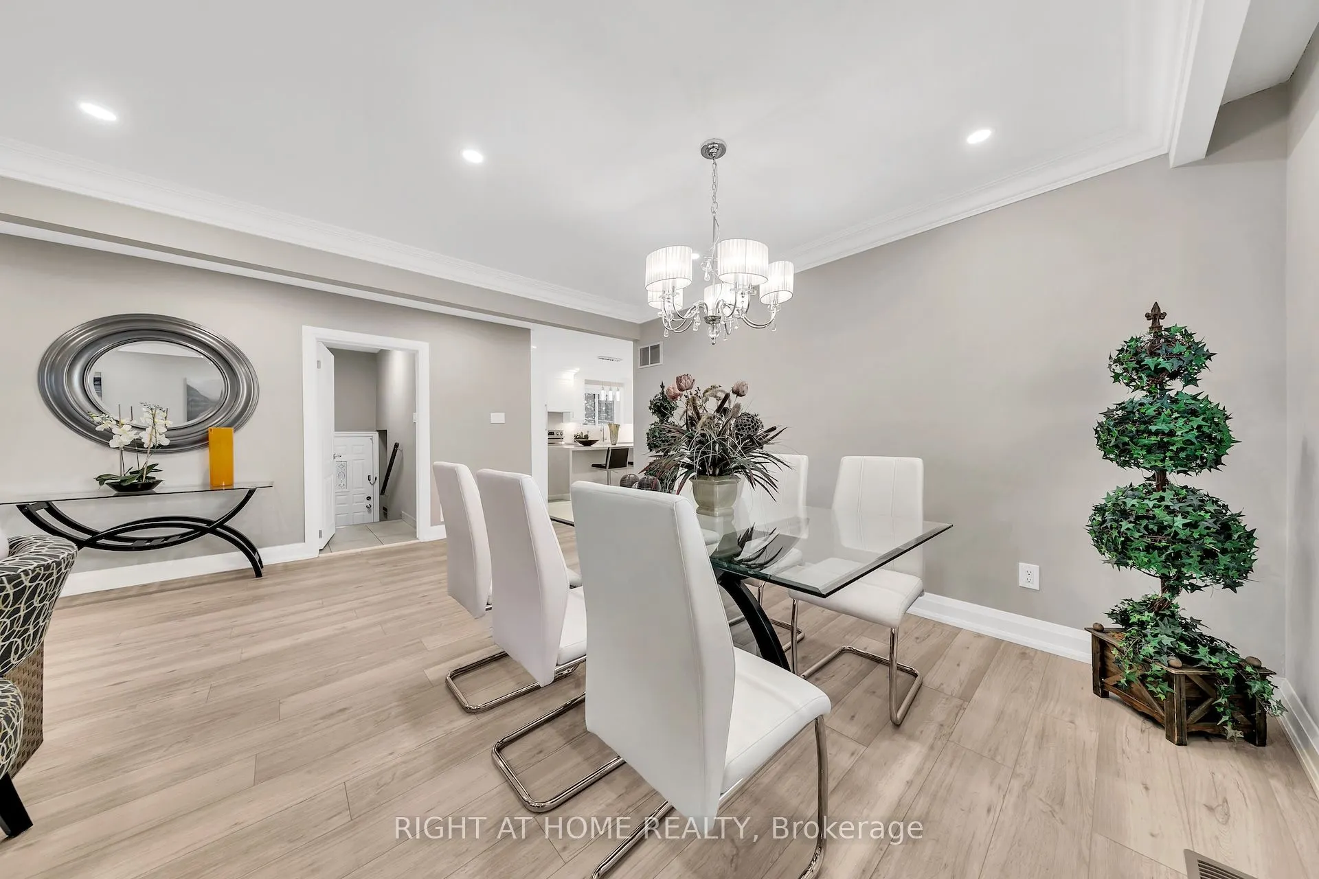 422 Maple Leaf Drive