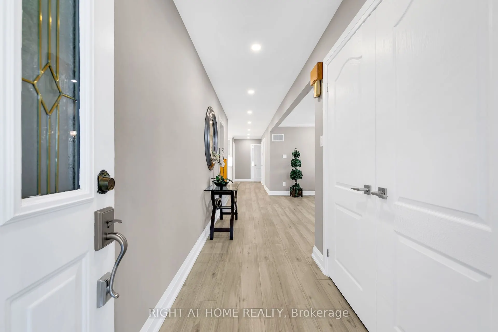422 Maple Leaf Drive
