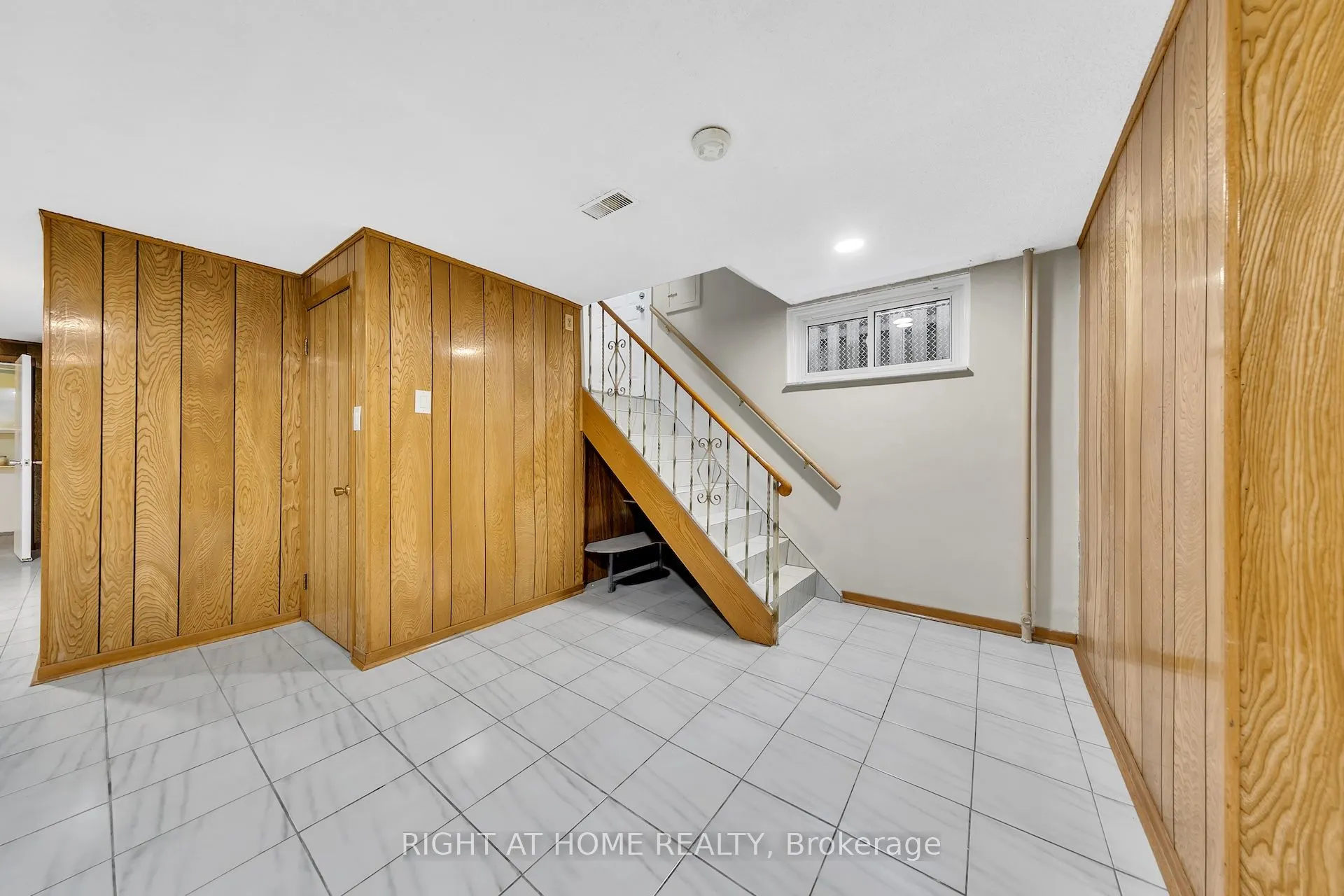 422 Maple Leaf Drive