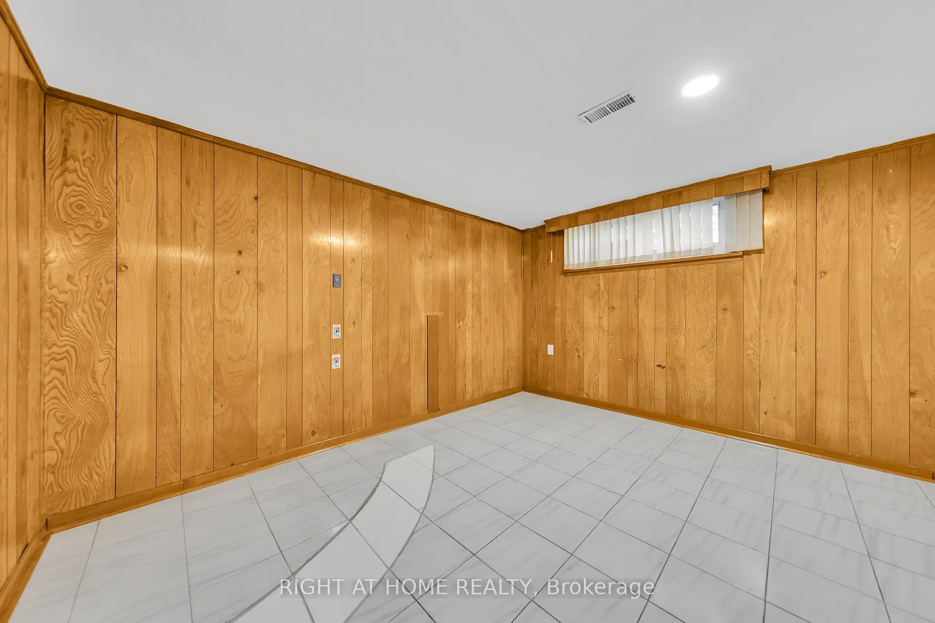 422 Maple Leaf Drive