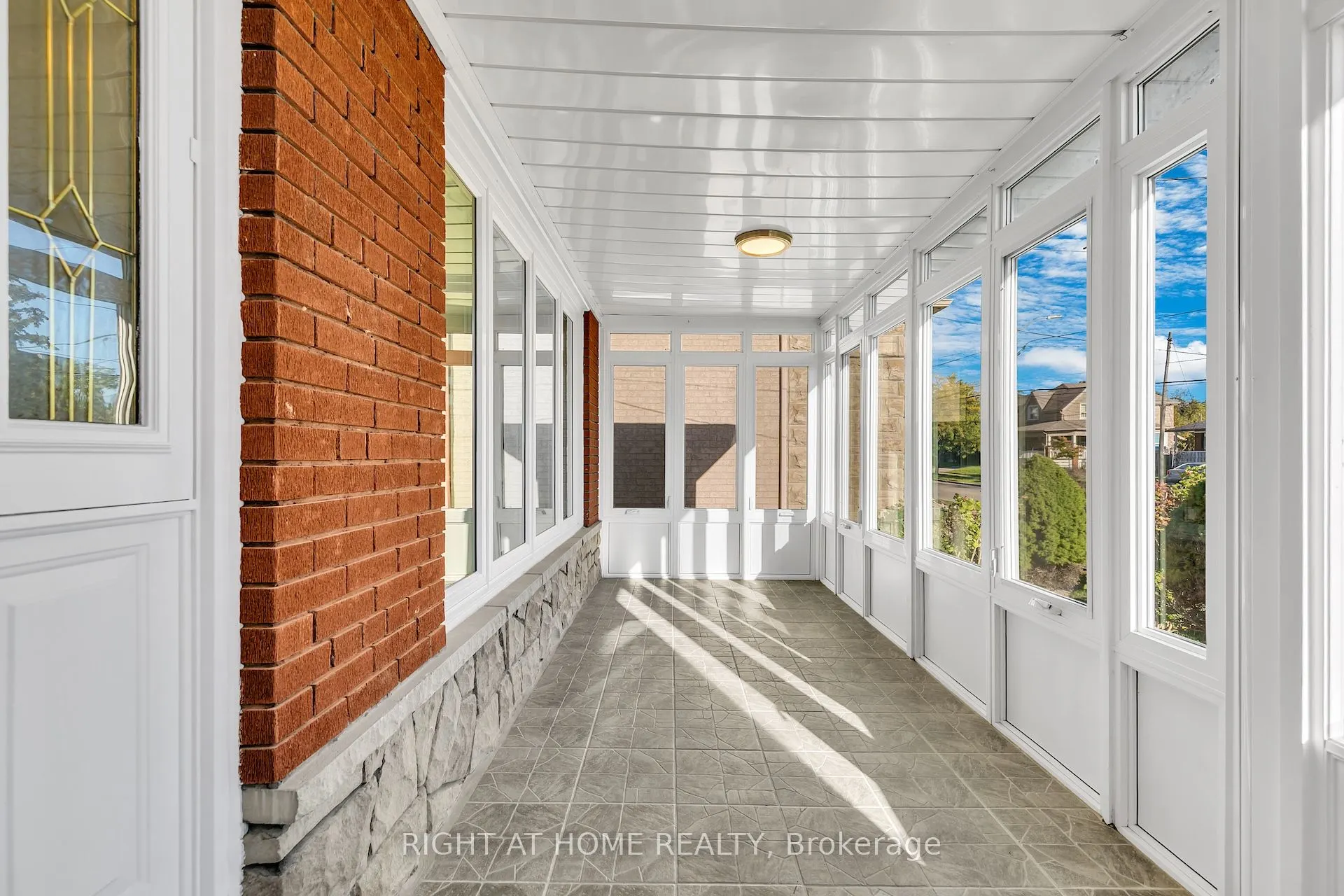 422 Maple Leaf Drive