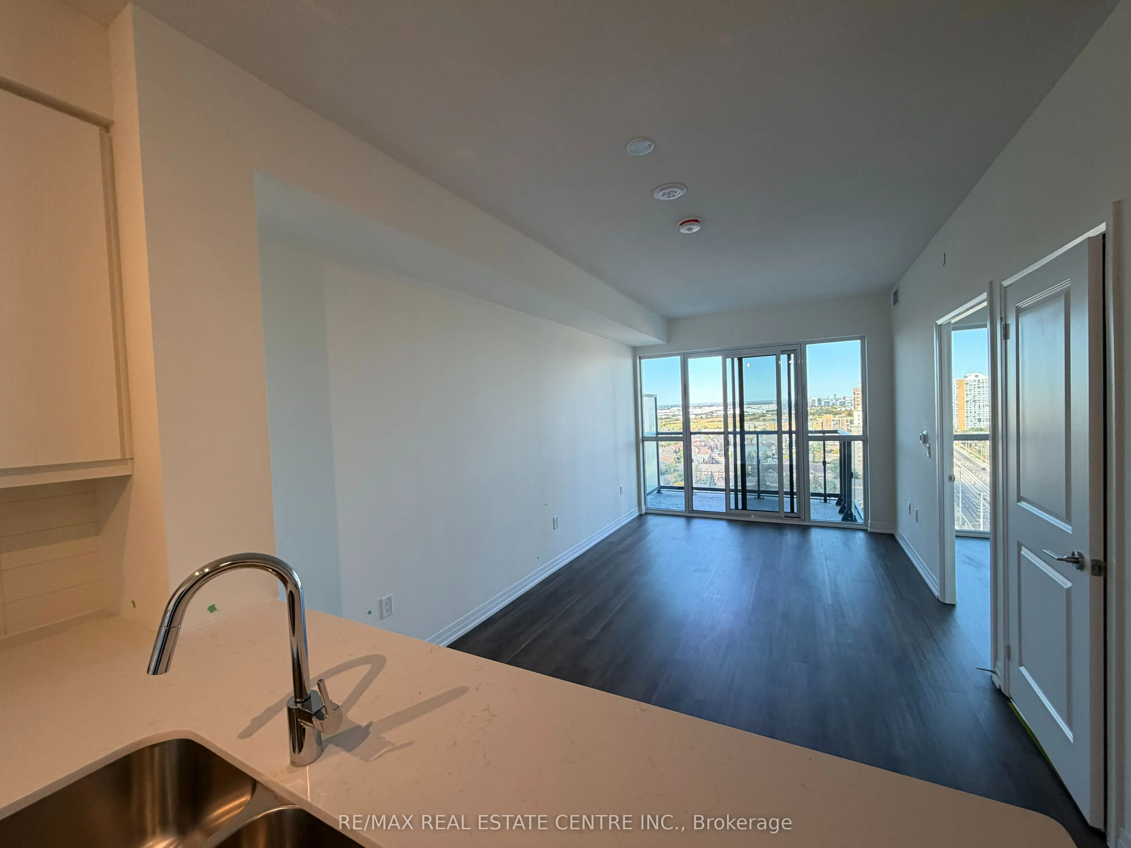 15 Watergarden Drive, #1708