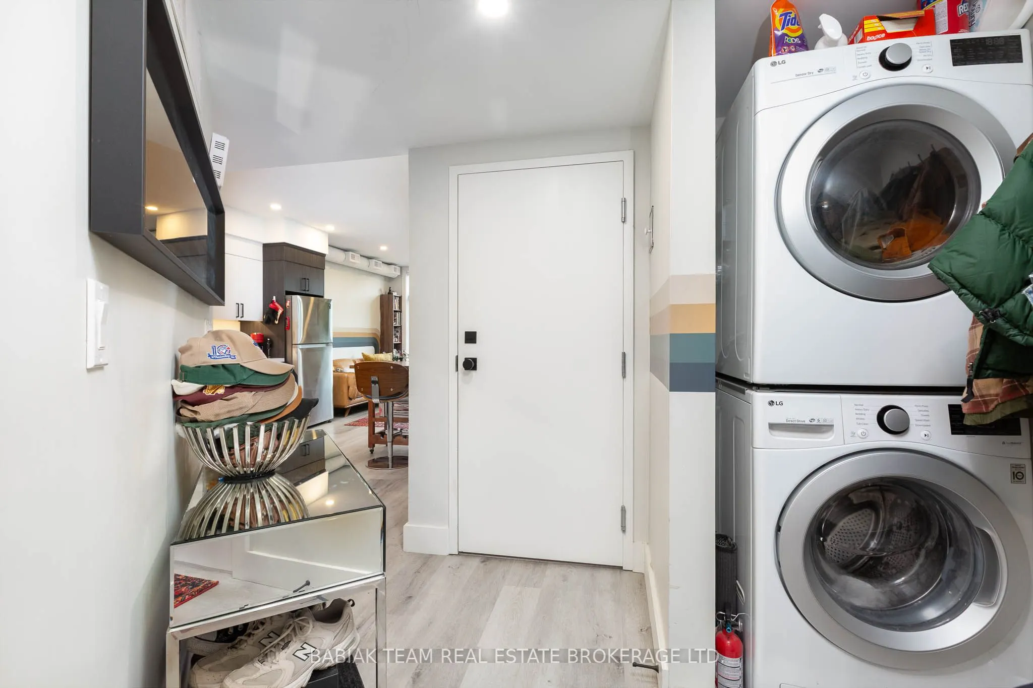 57 Vine Avenue, #201