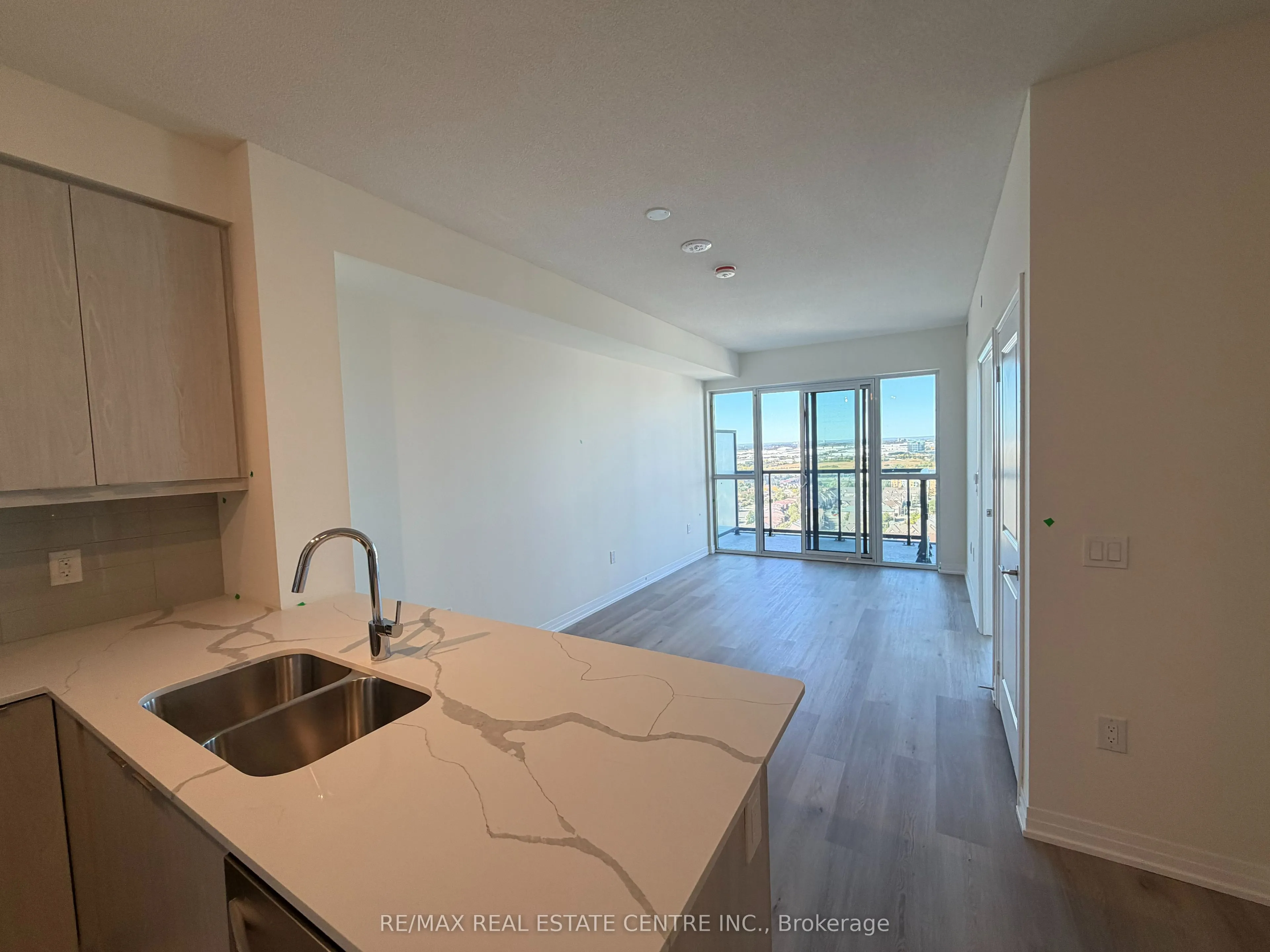 15 Watergarden Drive, #2108