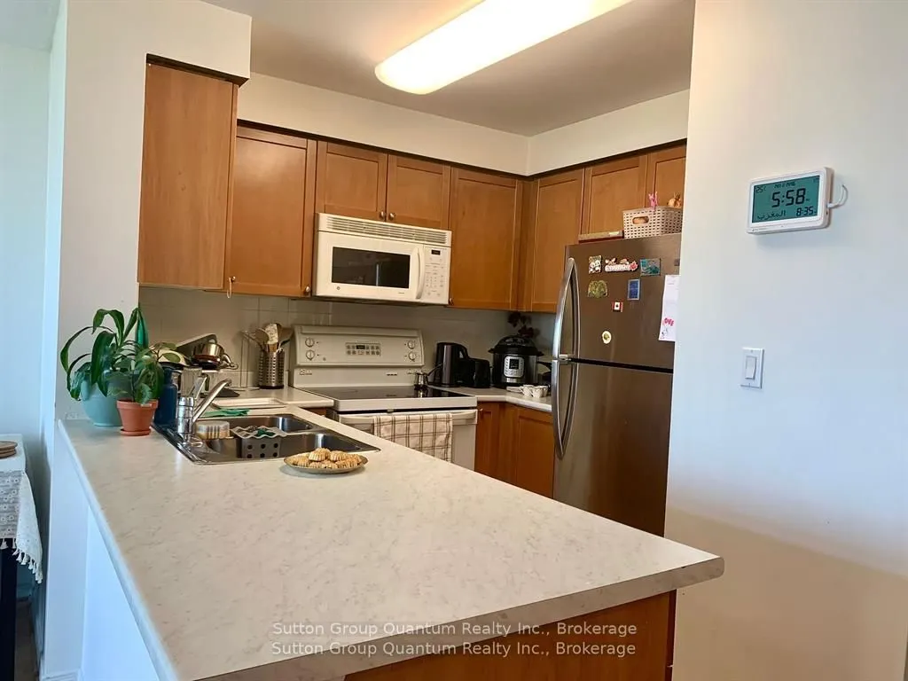4879 Kimbermount Avenue, #PH7