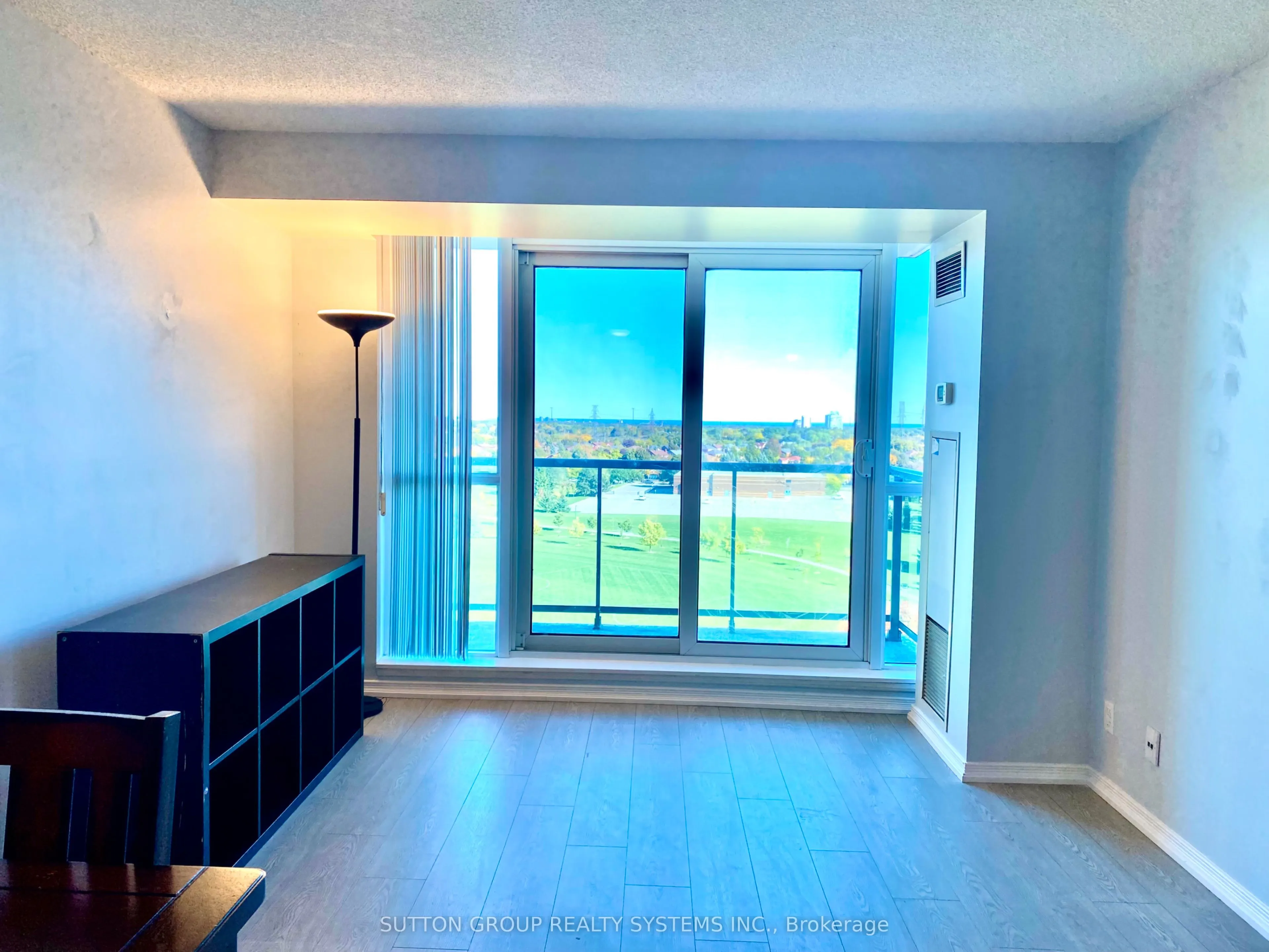 4879 Kimbermount Avenue, #1005