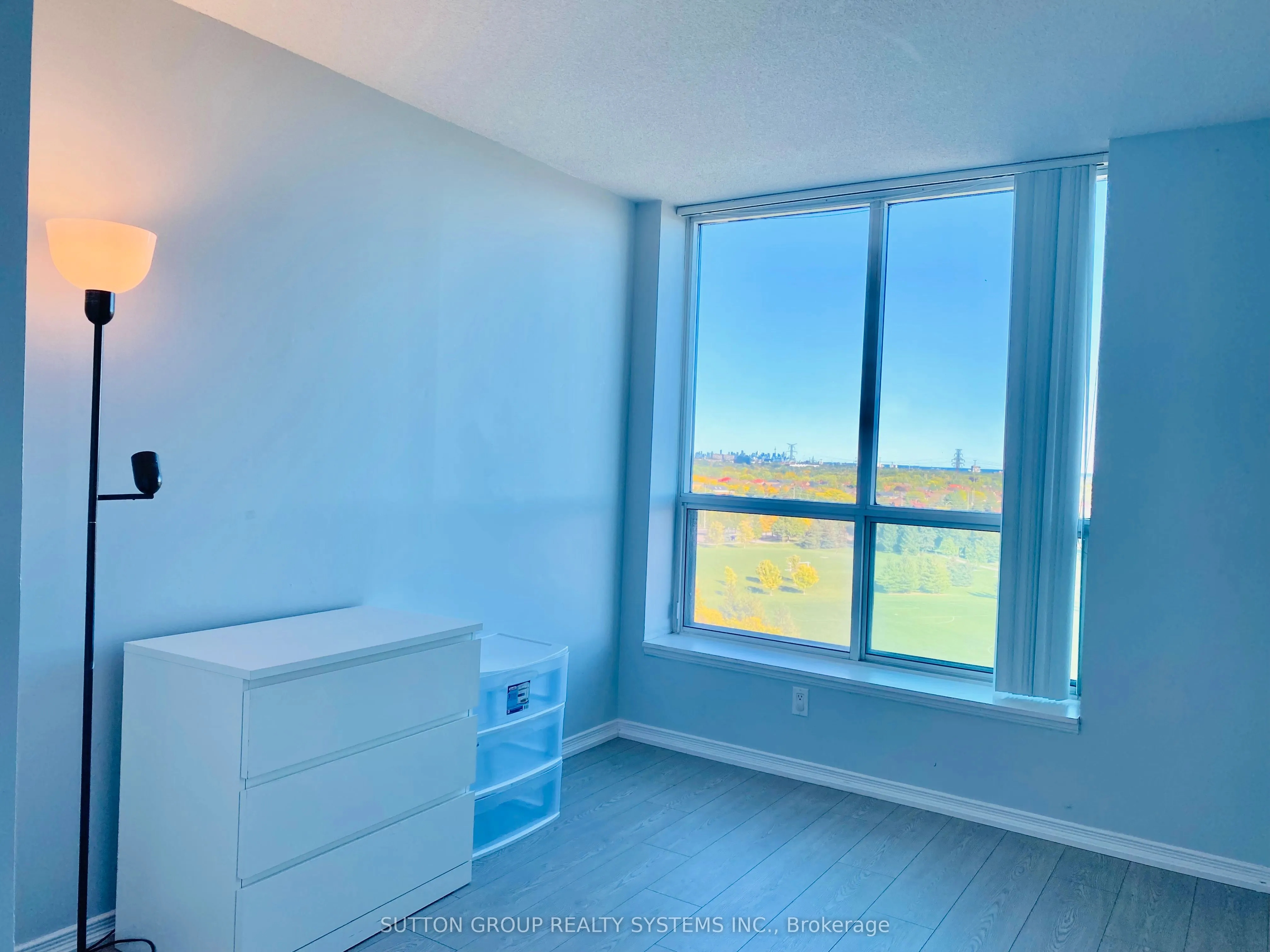4879 Kimbermount Avenue, #1005