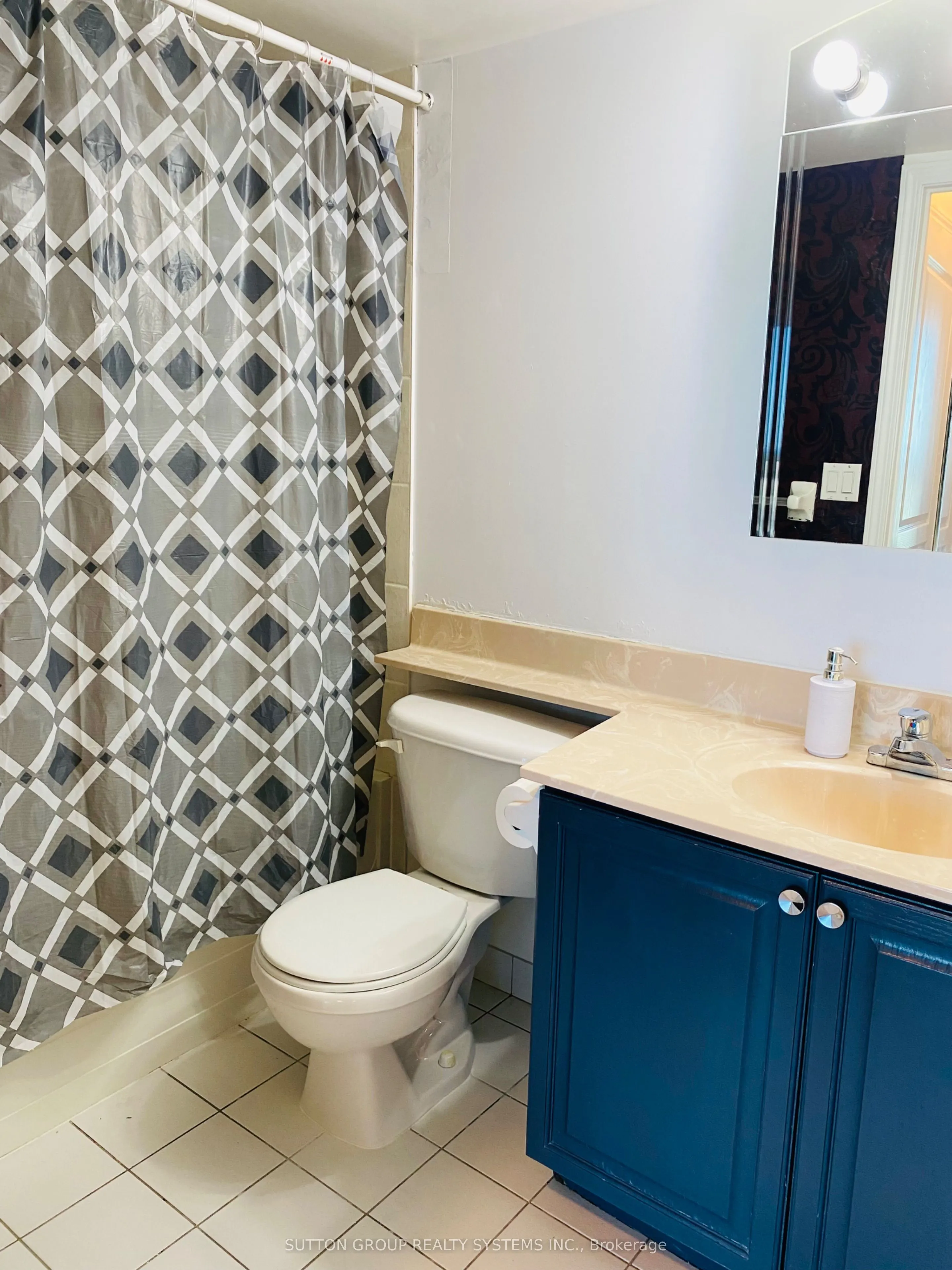 4879 Kimbermount Avenue, #1005