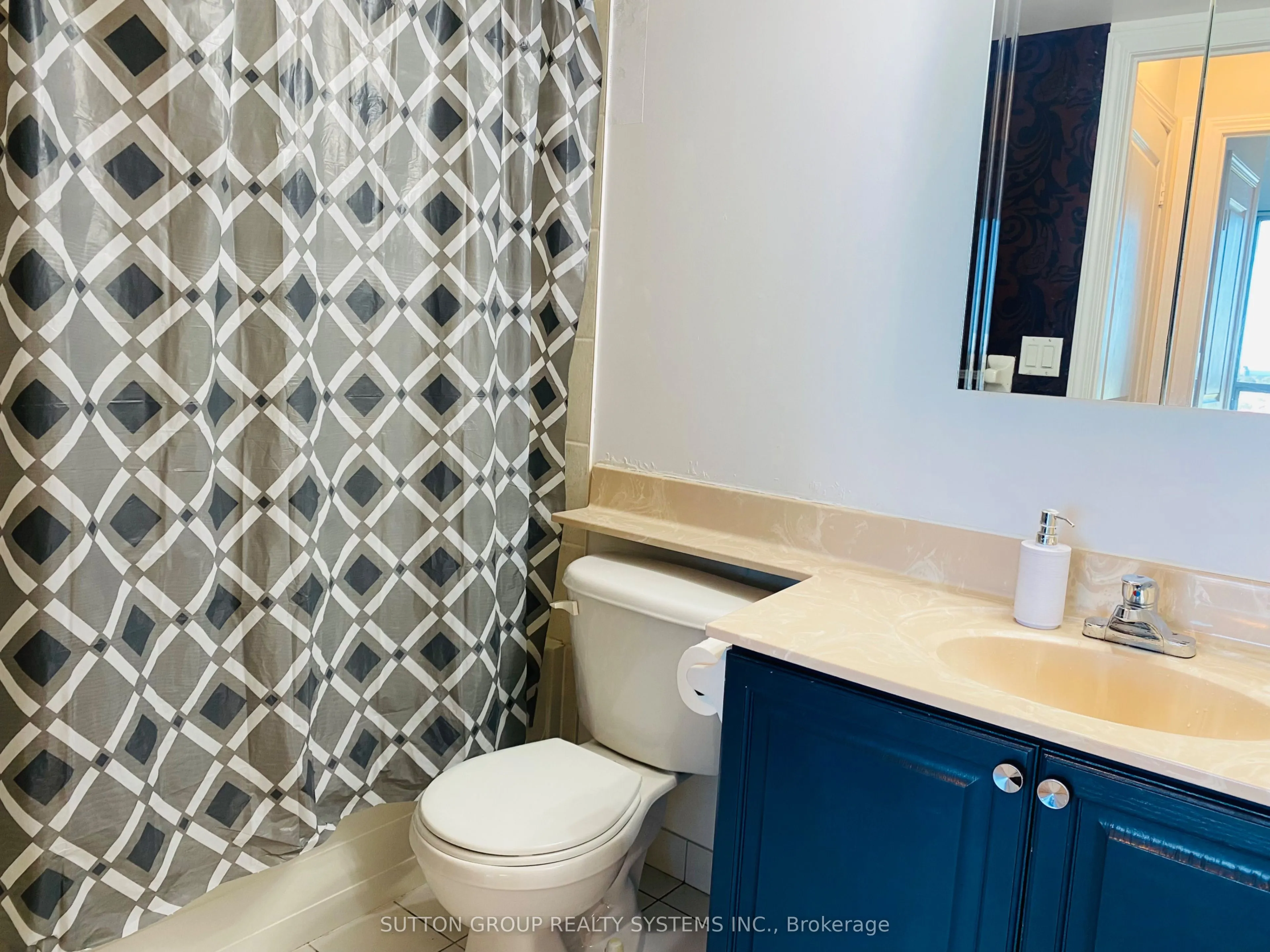 4879 Kimbermount Avenue, #1005