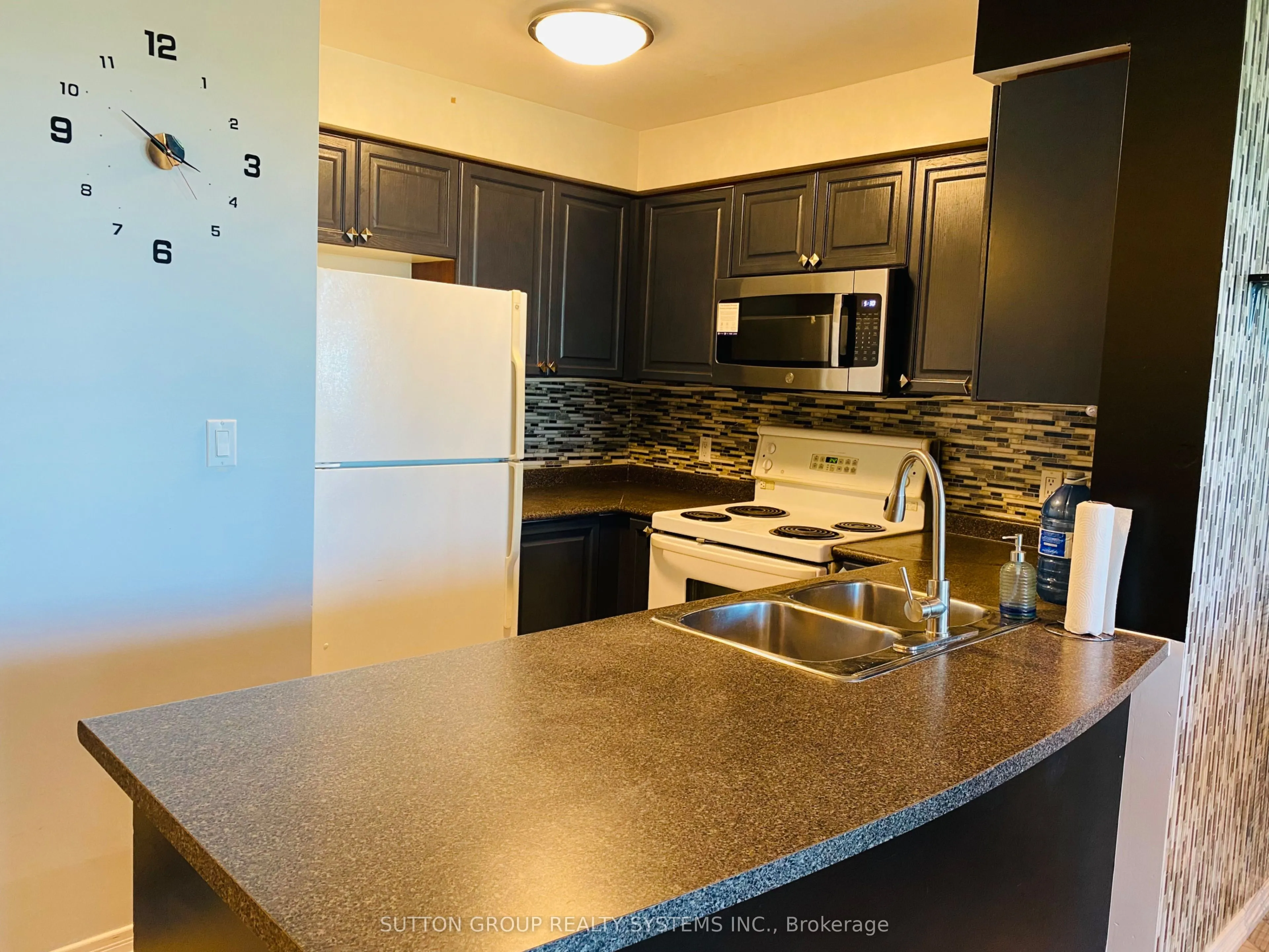 4879 Kimbermount Avenue, #1005