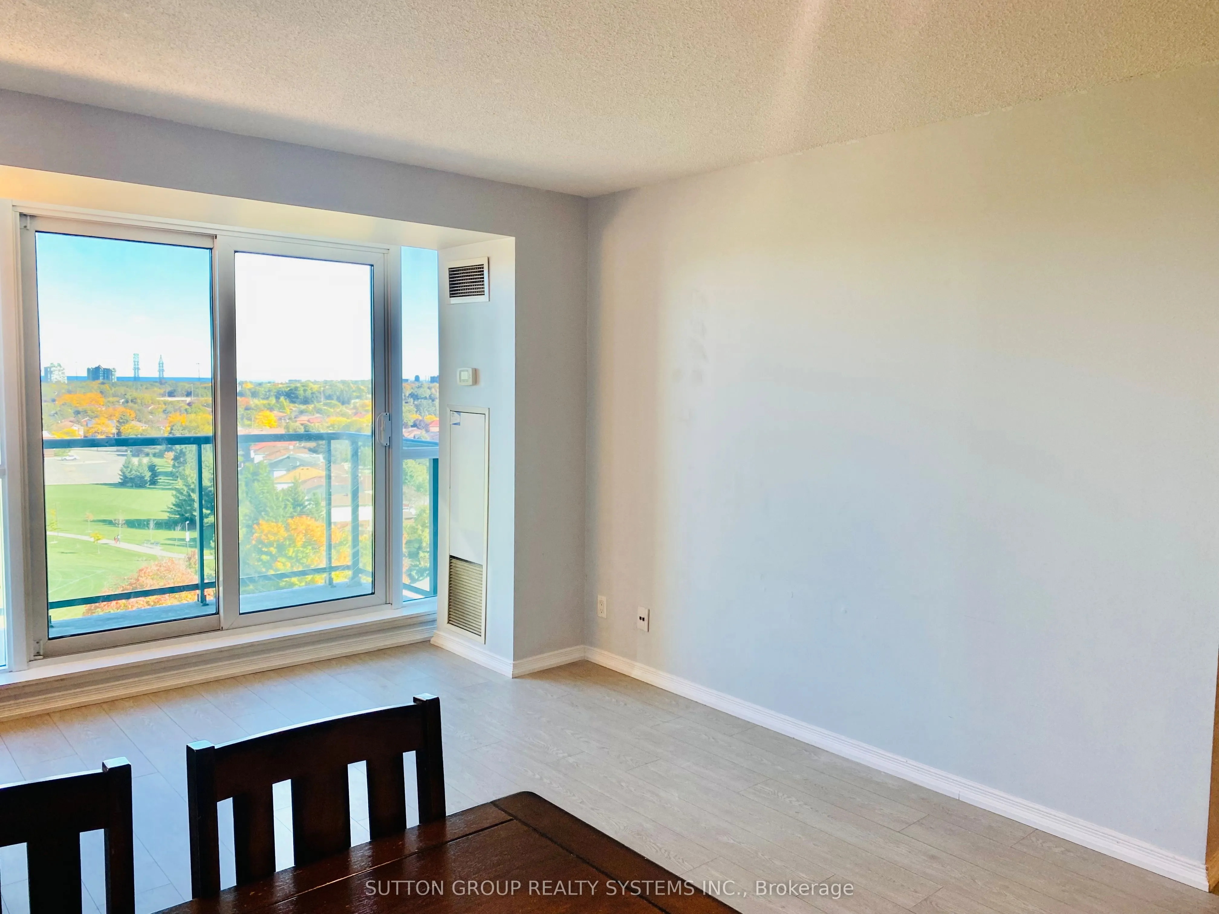 4879 Kimbermount Avenue, #1005