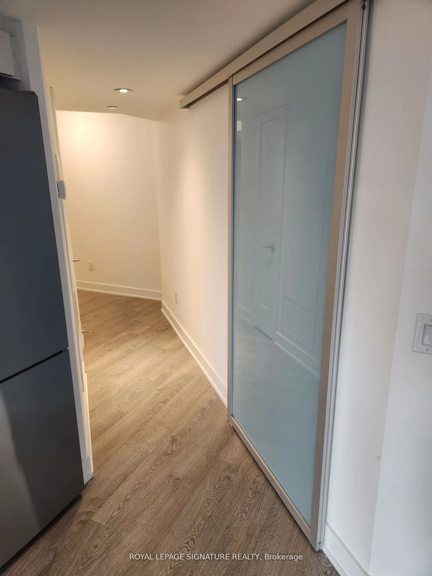 5 Mabelle Avenue, #1433