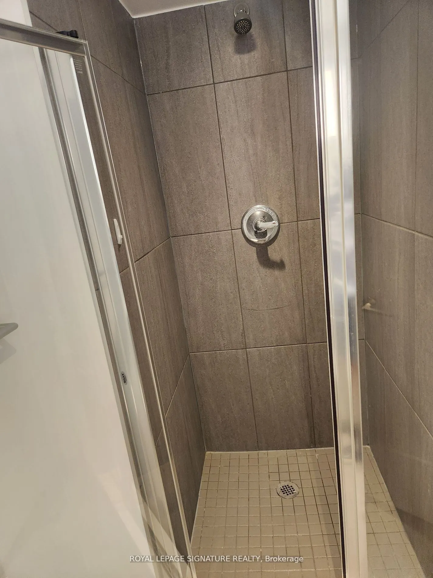 5 Mabelle Avenue, #1433
