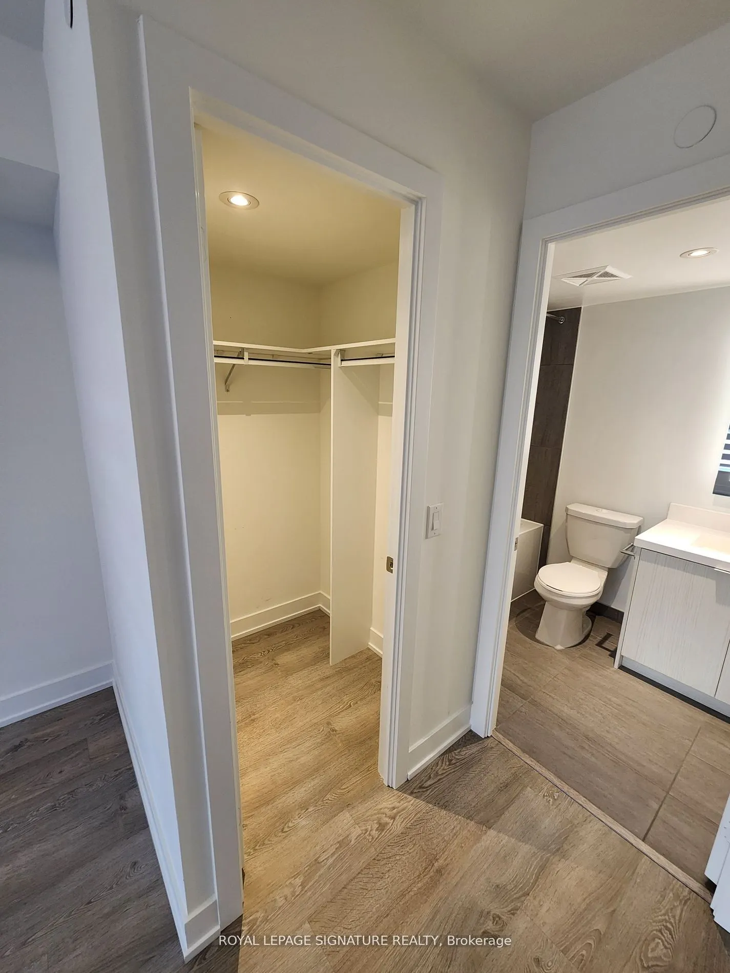 5 Mabelle Avenue, #1433