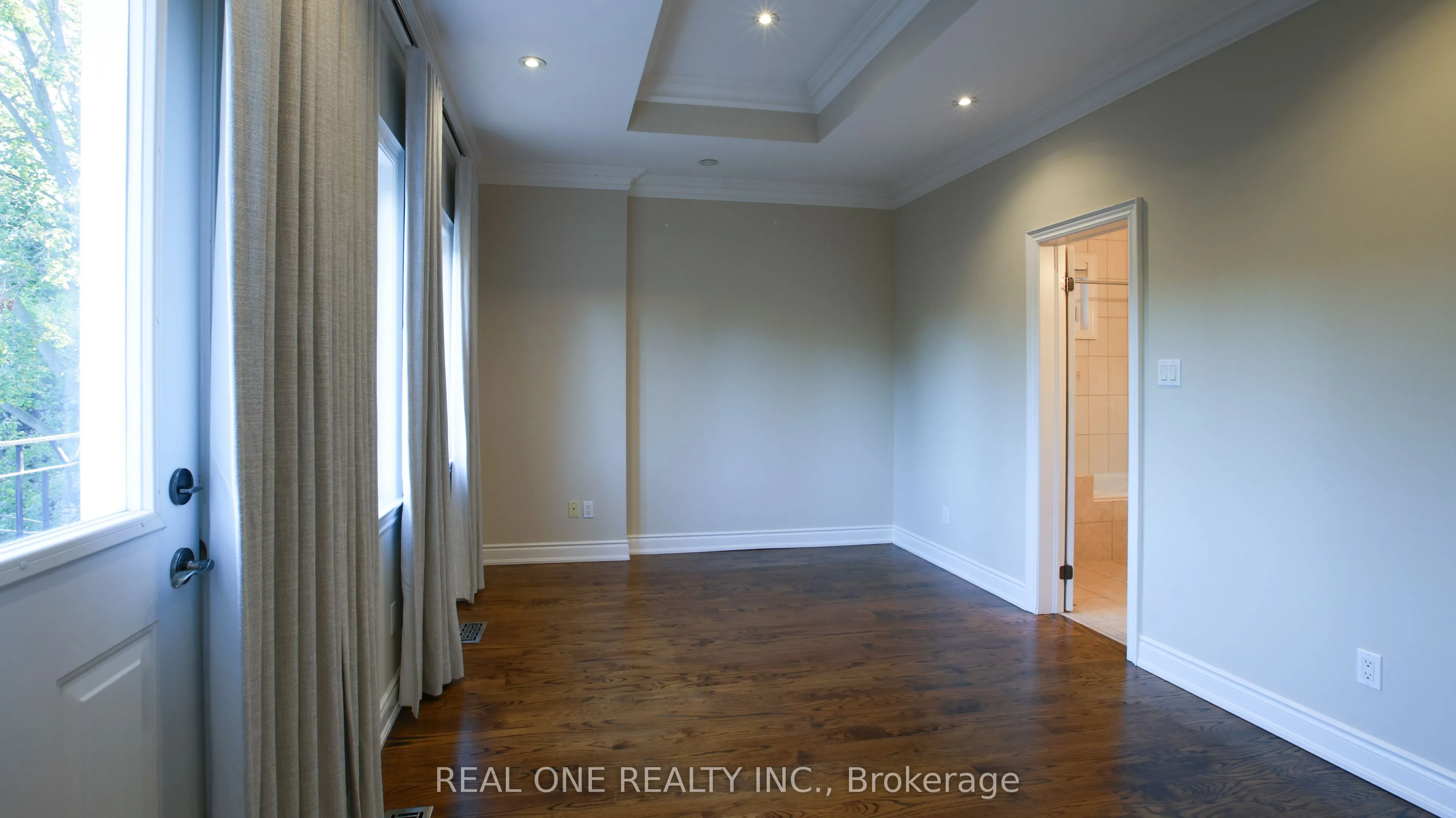 38 Stonegate Road