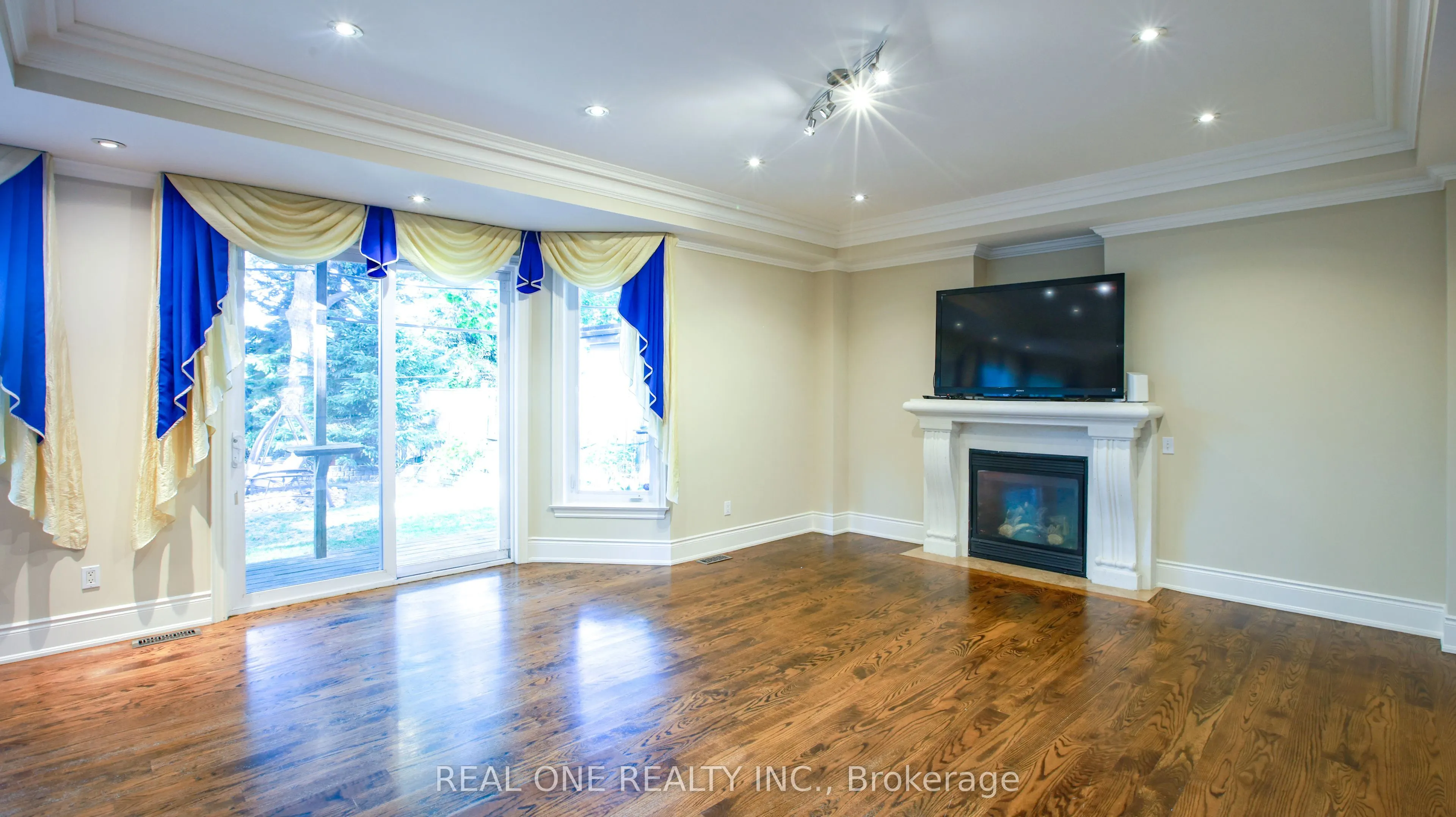 38 Stonegate Road
