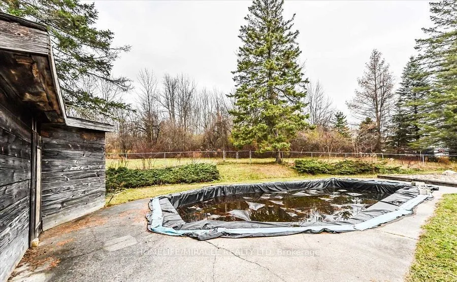 2216 Olde Base Line Road