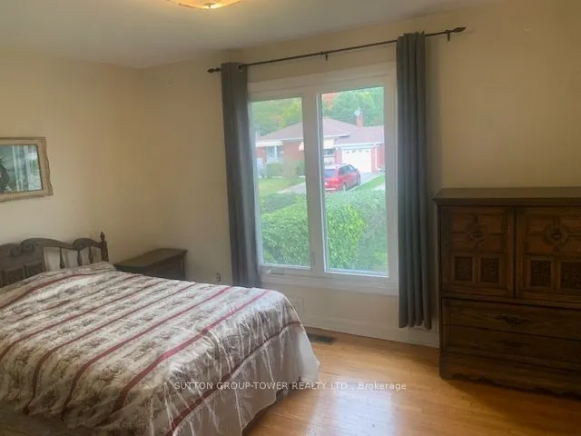 121 Denbigh Crescent
