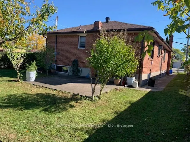 121 Denbigh Crescent