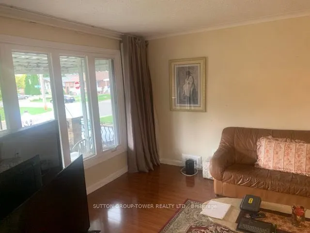 121 Denbigh Crescent