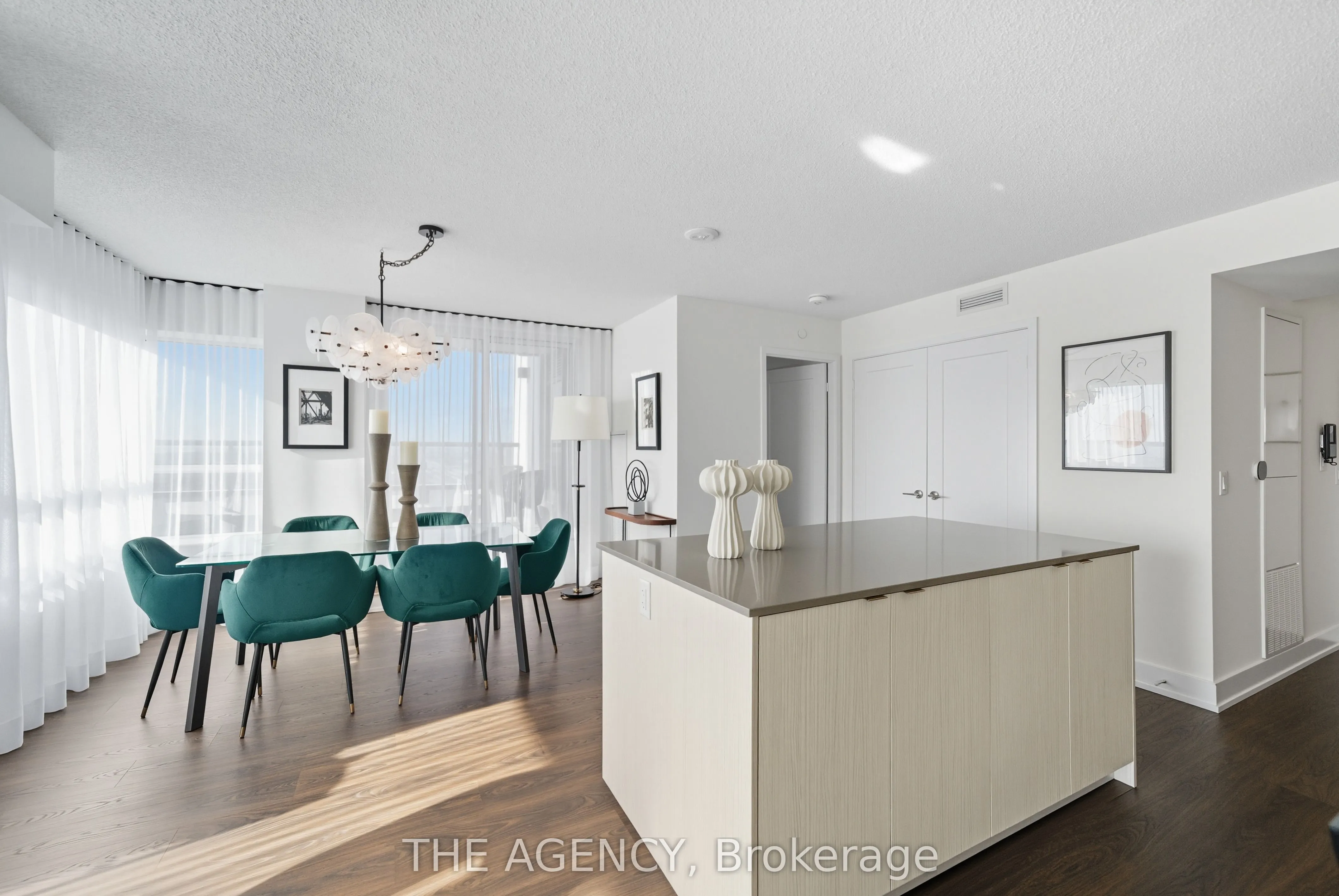 10 Eva Road, #2104