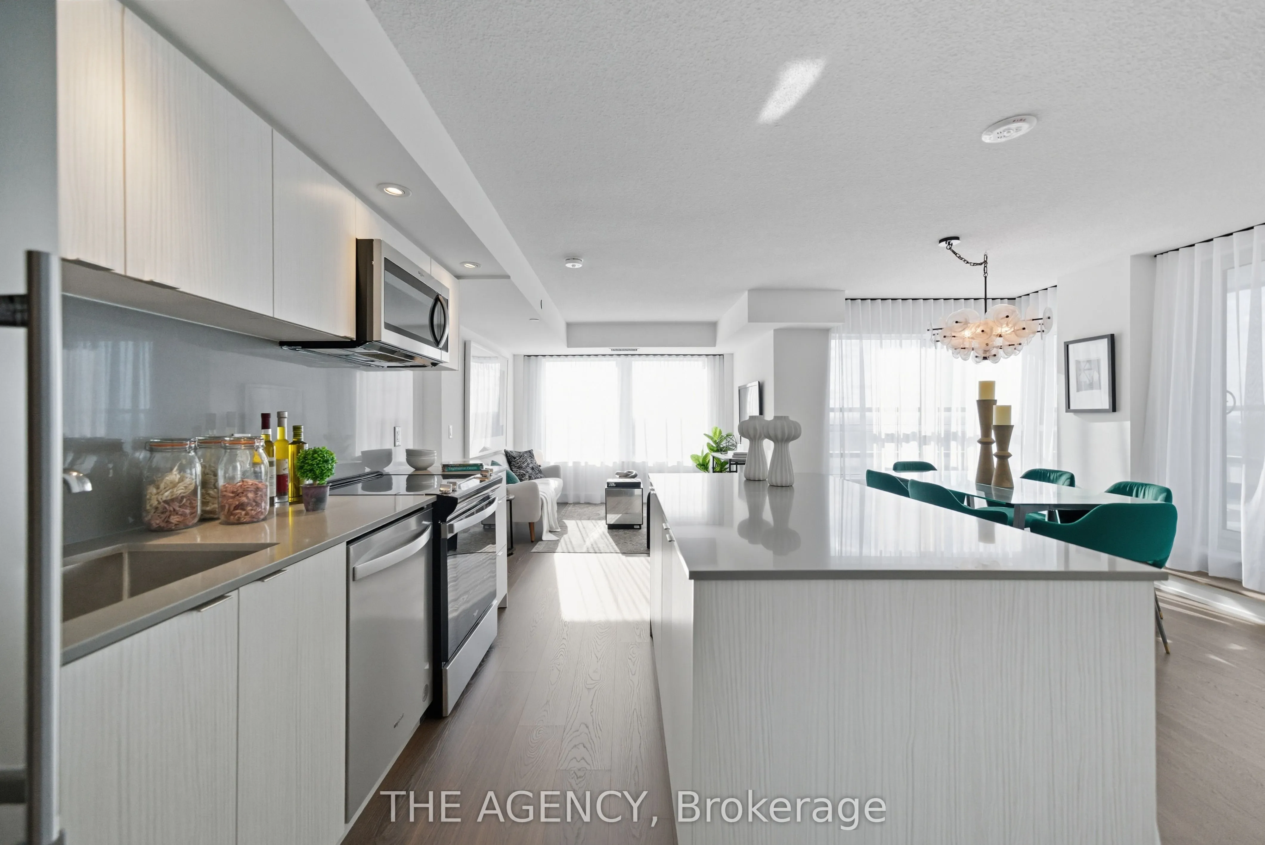 10 Eva Road, #2104