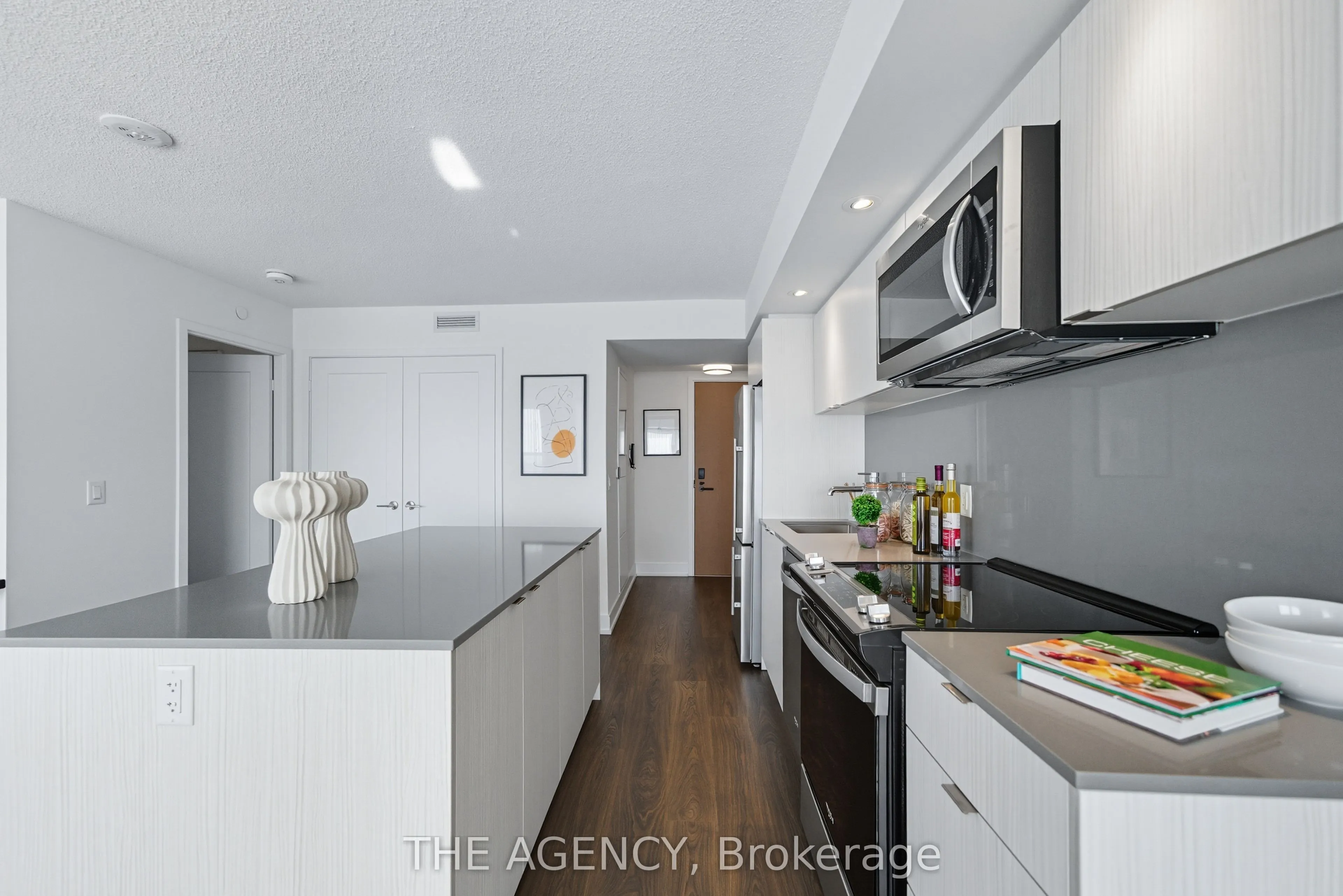 10 Eva Road, #2104
