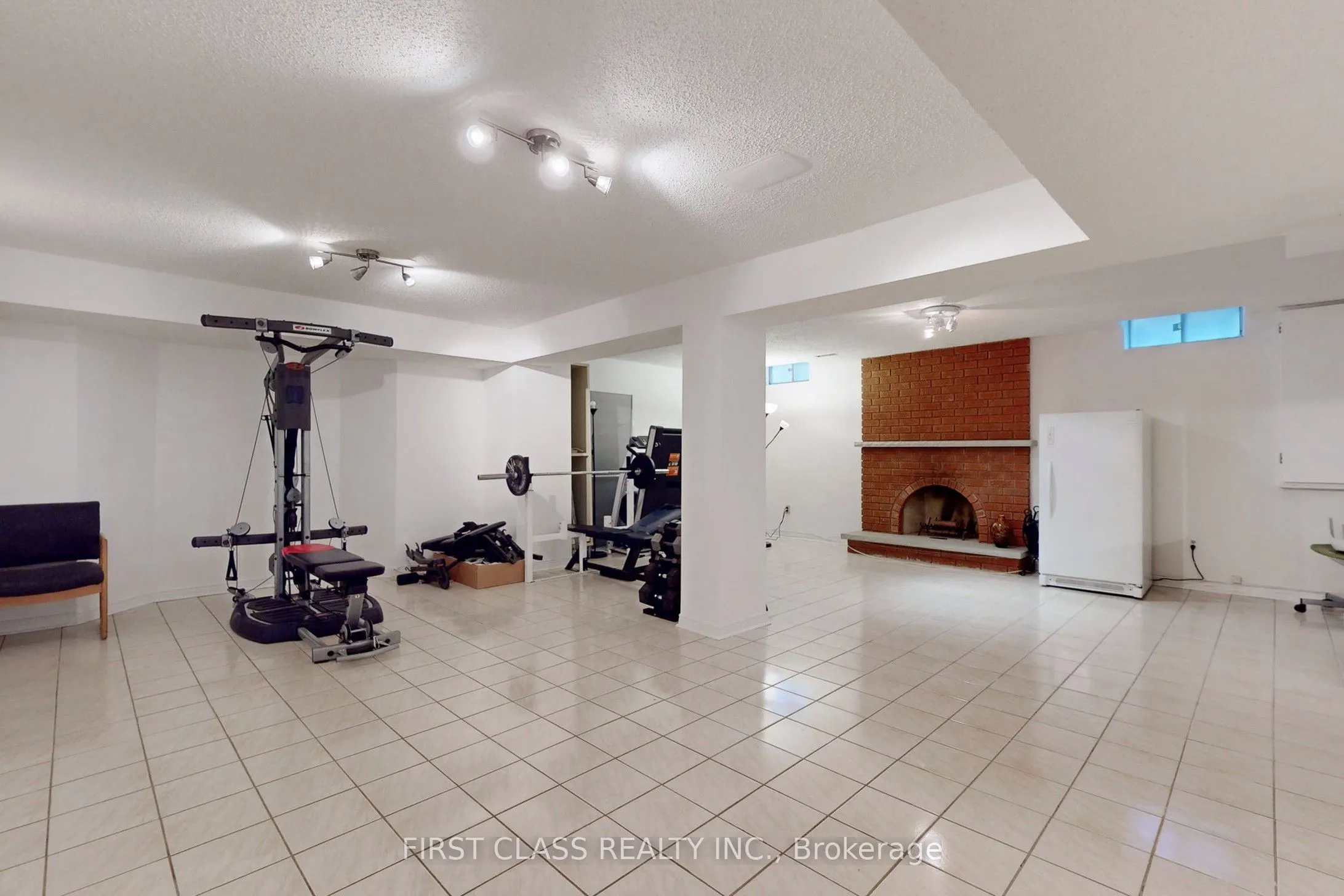 7 Kenpark Avenue