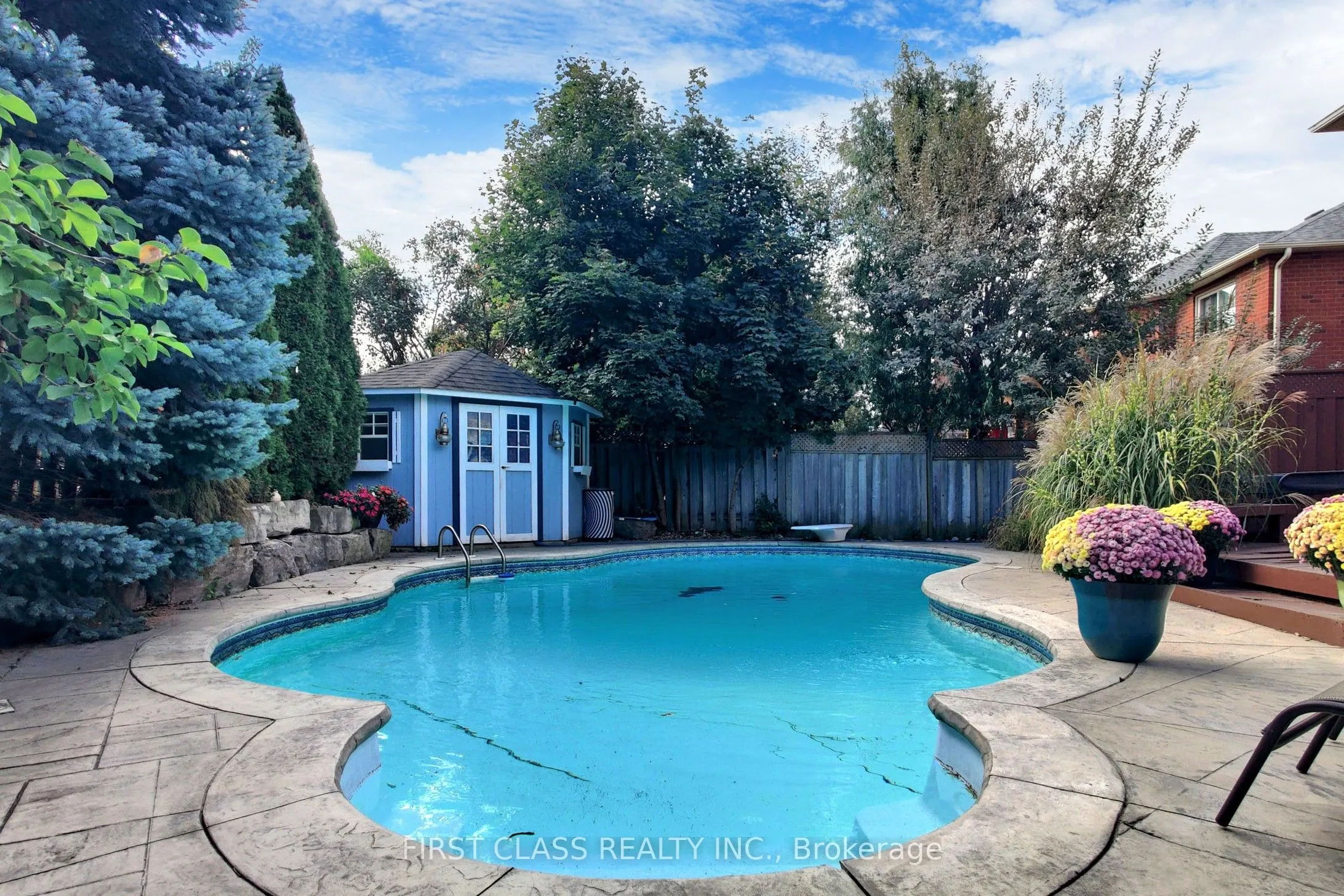 7 Kenpark Avenue