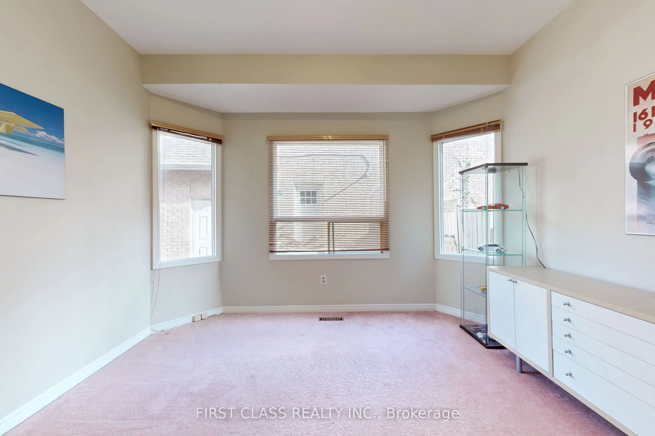 7 Kenpark Avenue