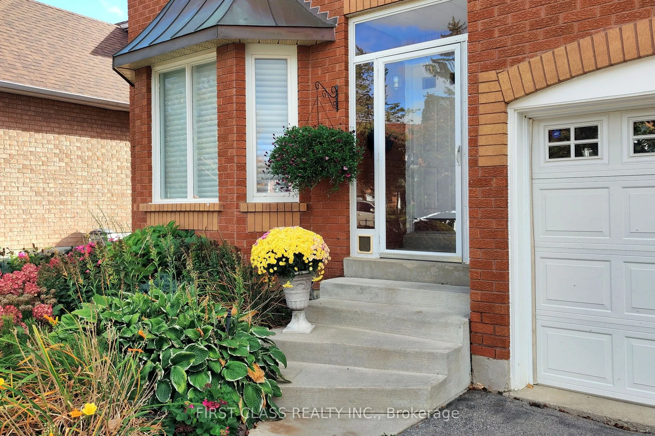7 Kenpark Avenue