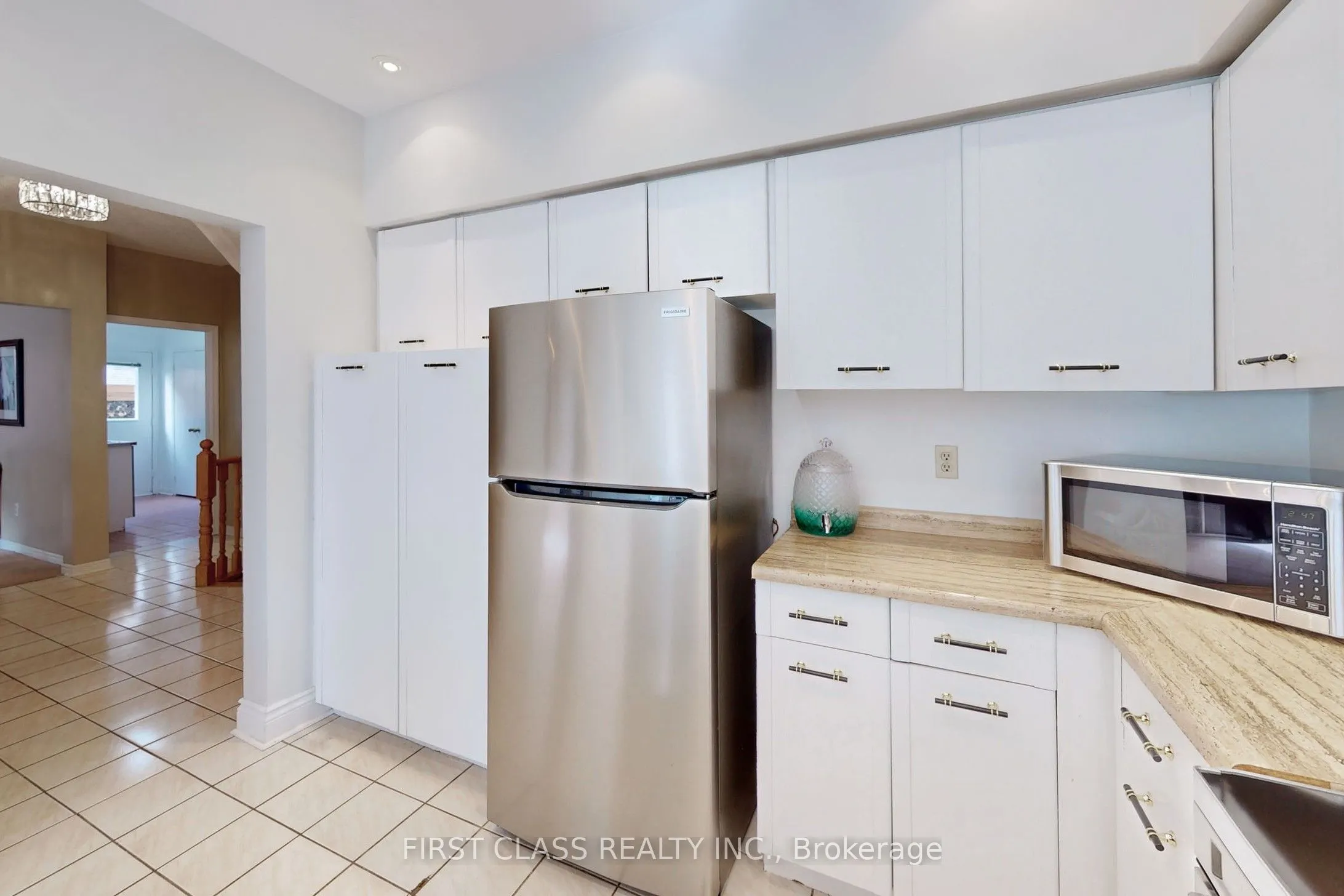 7 Kenpark Avenue