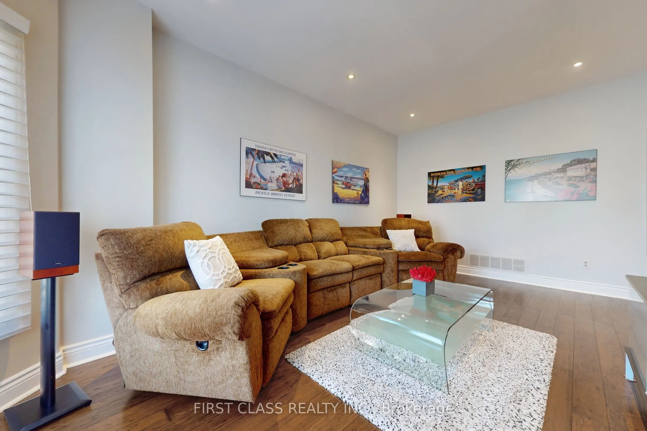 7 Kenpark Avenue