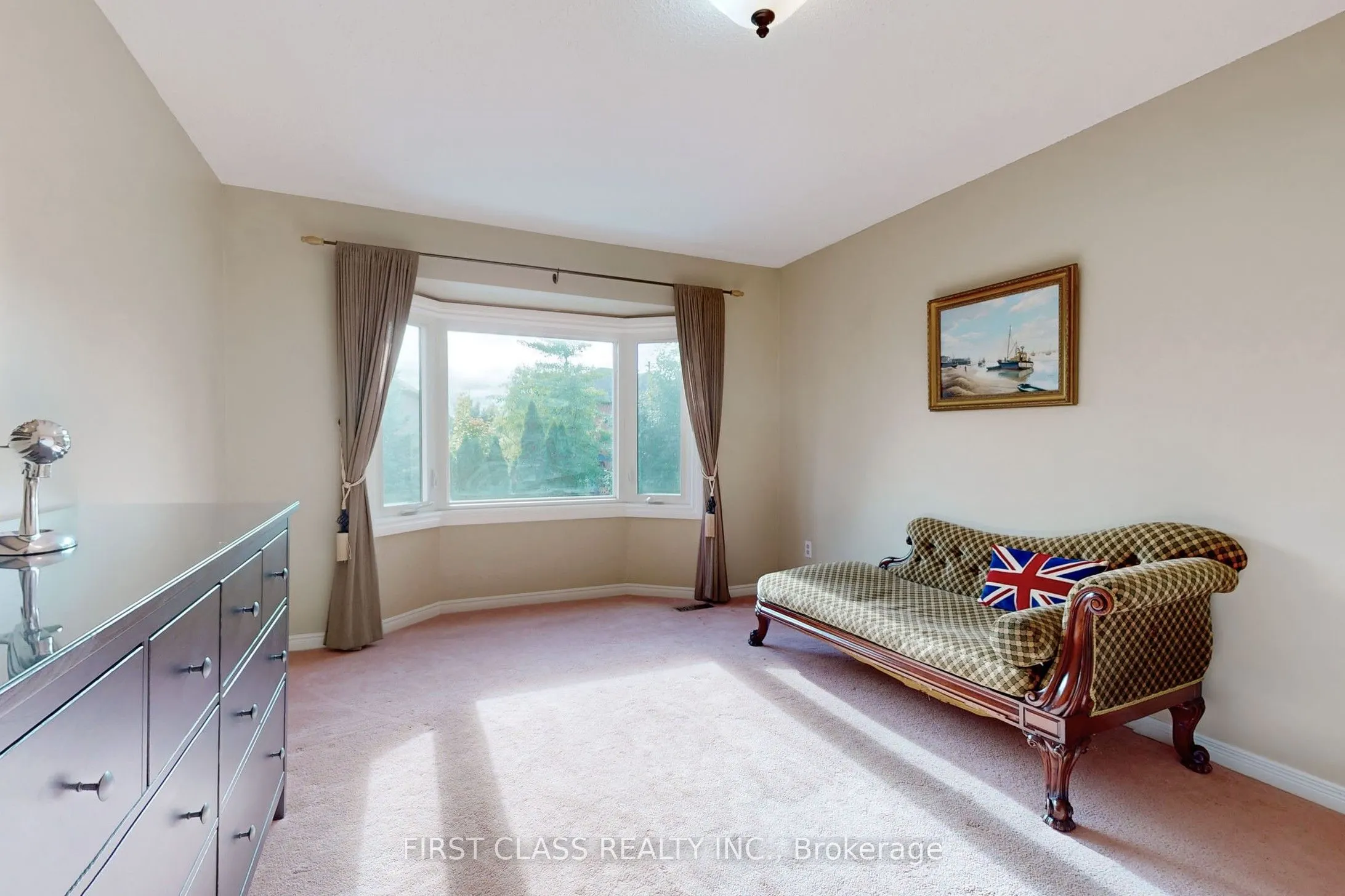7 Kenpark Avenue