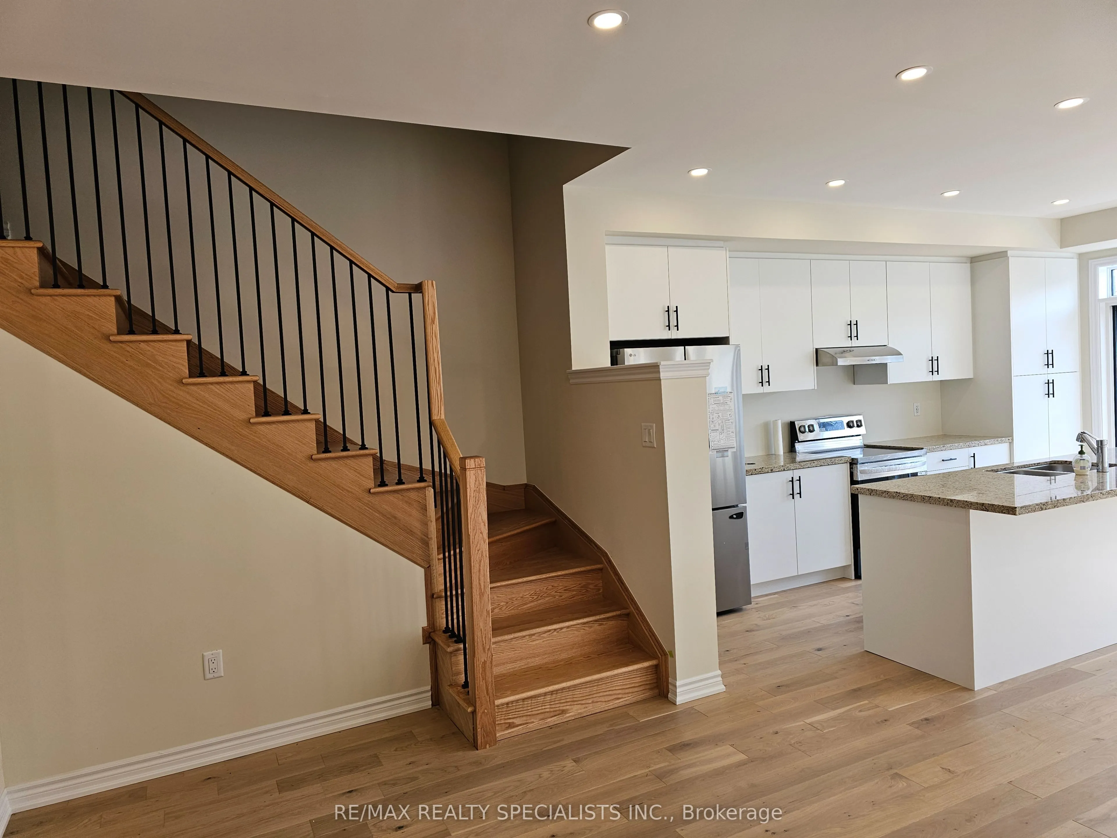 2080 Coppenwood   Common