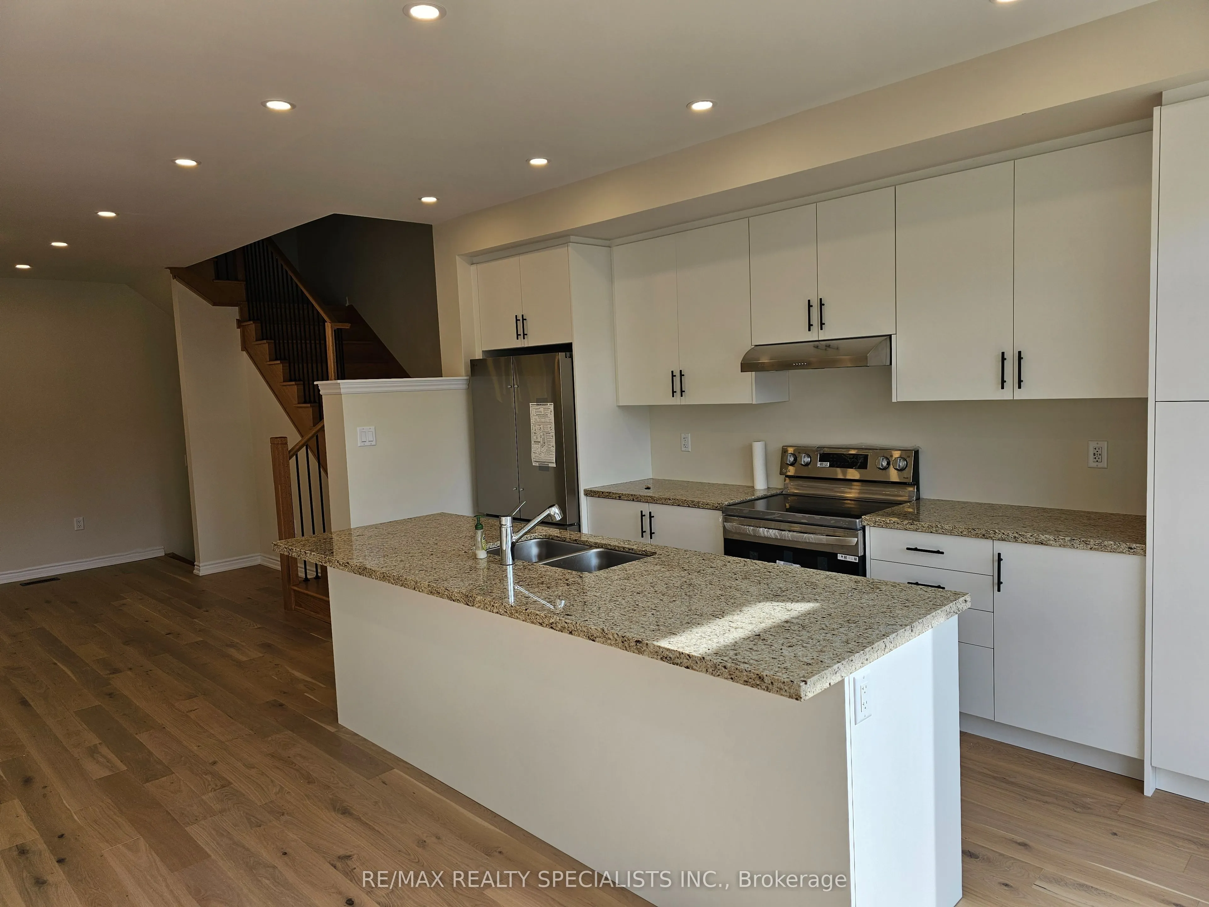 2080 Coppenwood   Common
