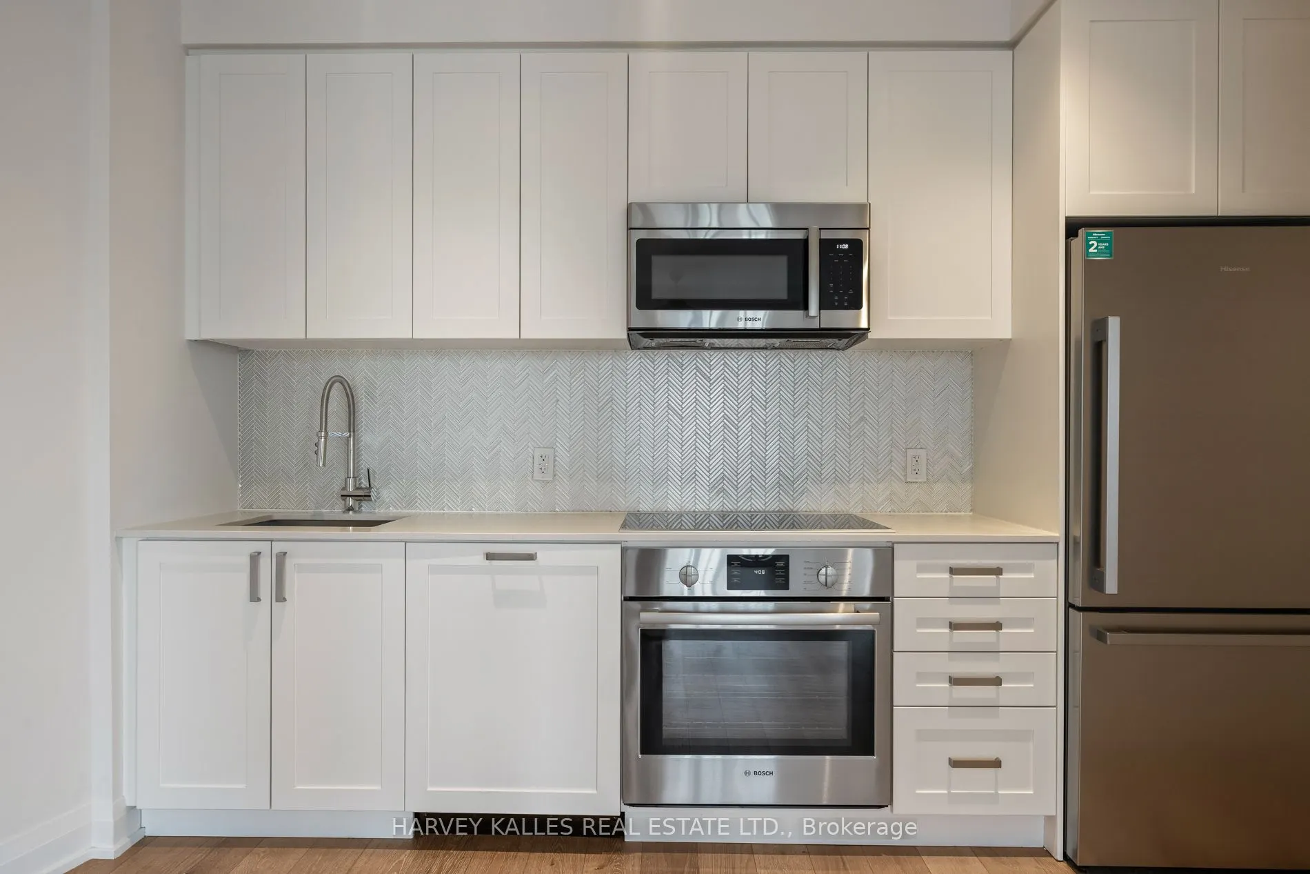 293 The Kingsway, #521