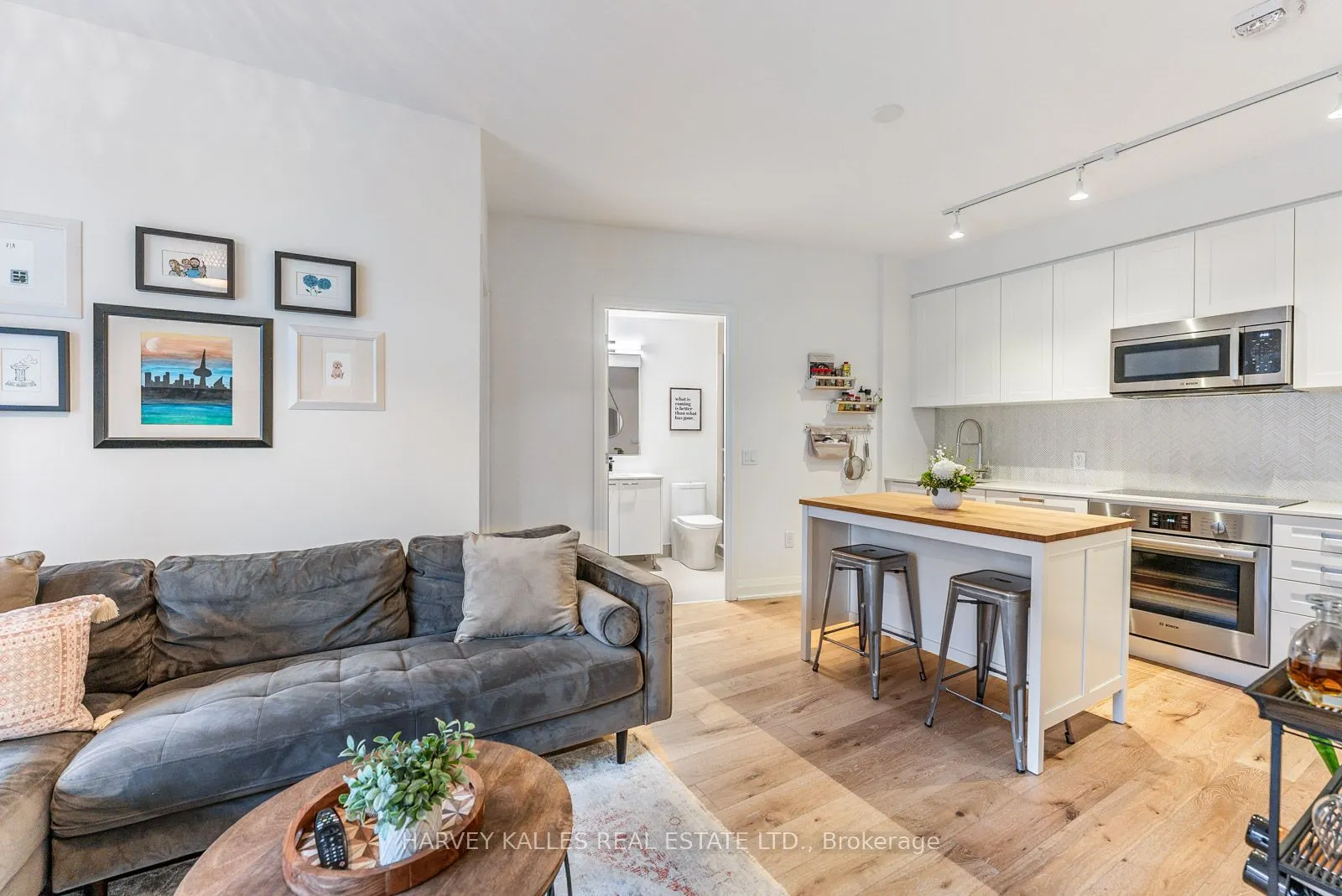 293 The Kingsway, #521