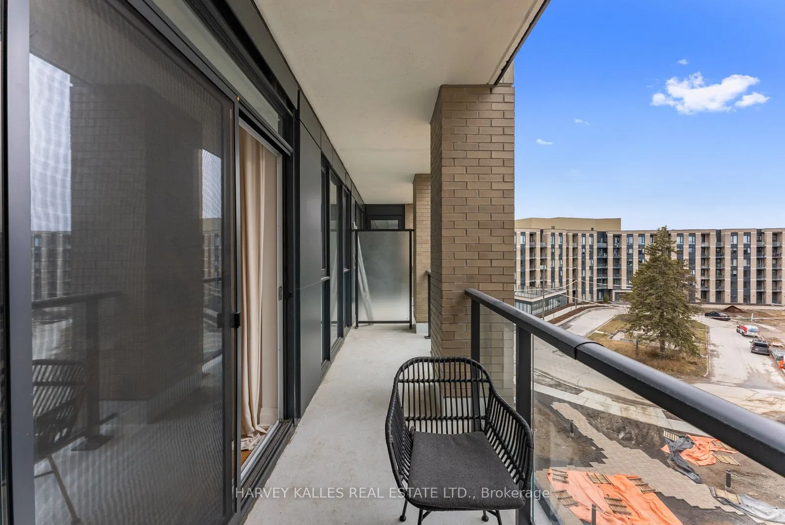 293 The Kingsway, #521