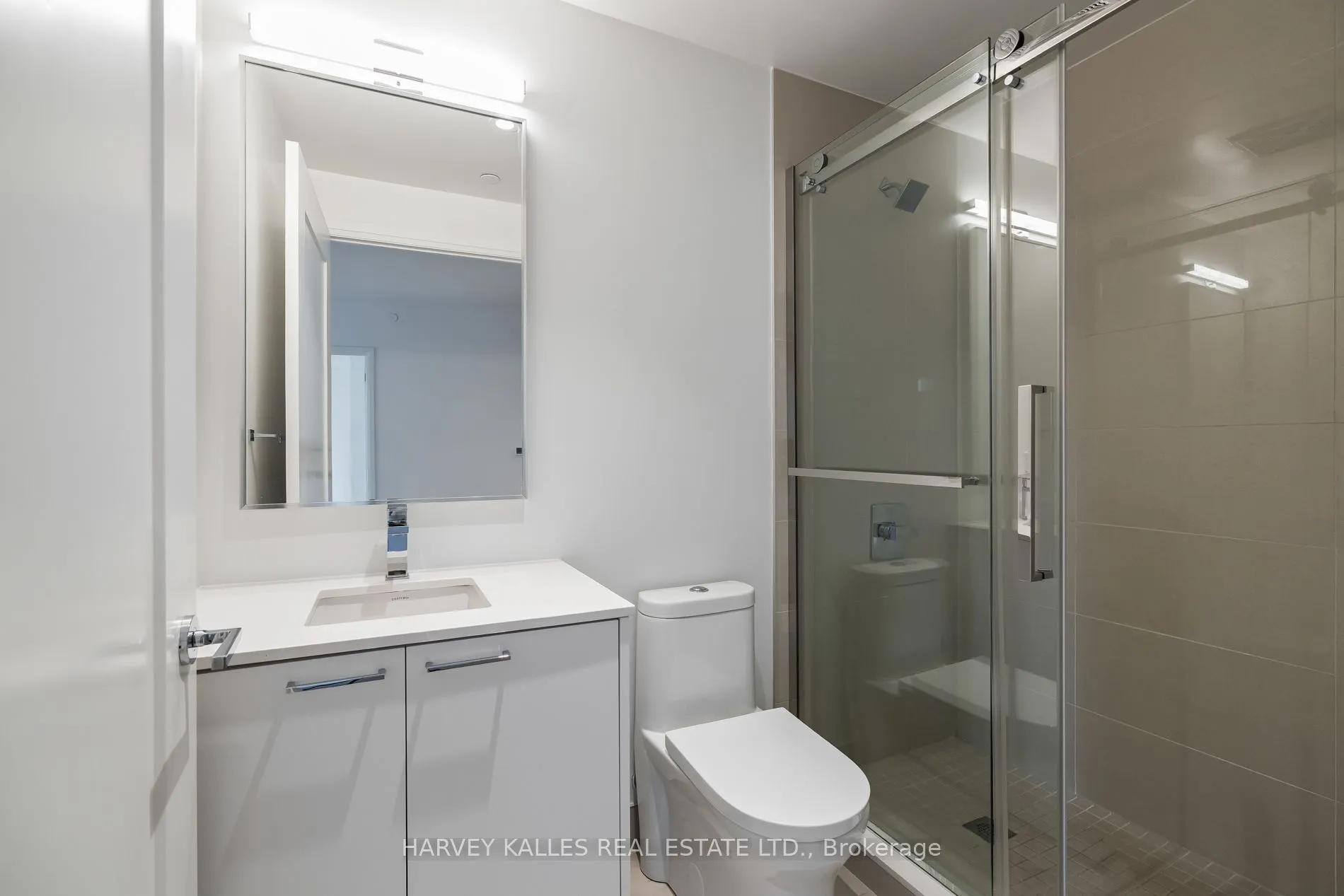 293 The Kingsway, #521