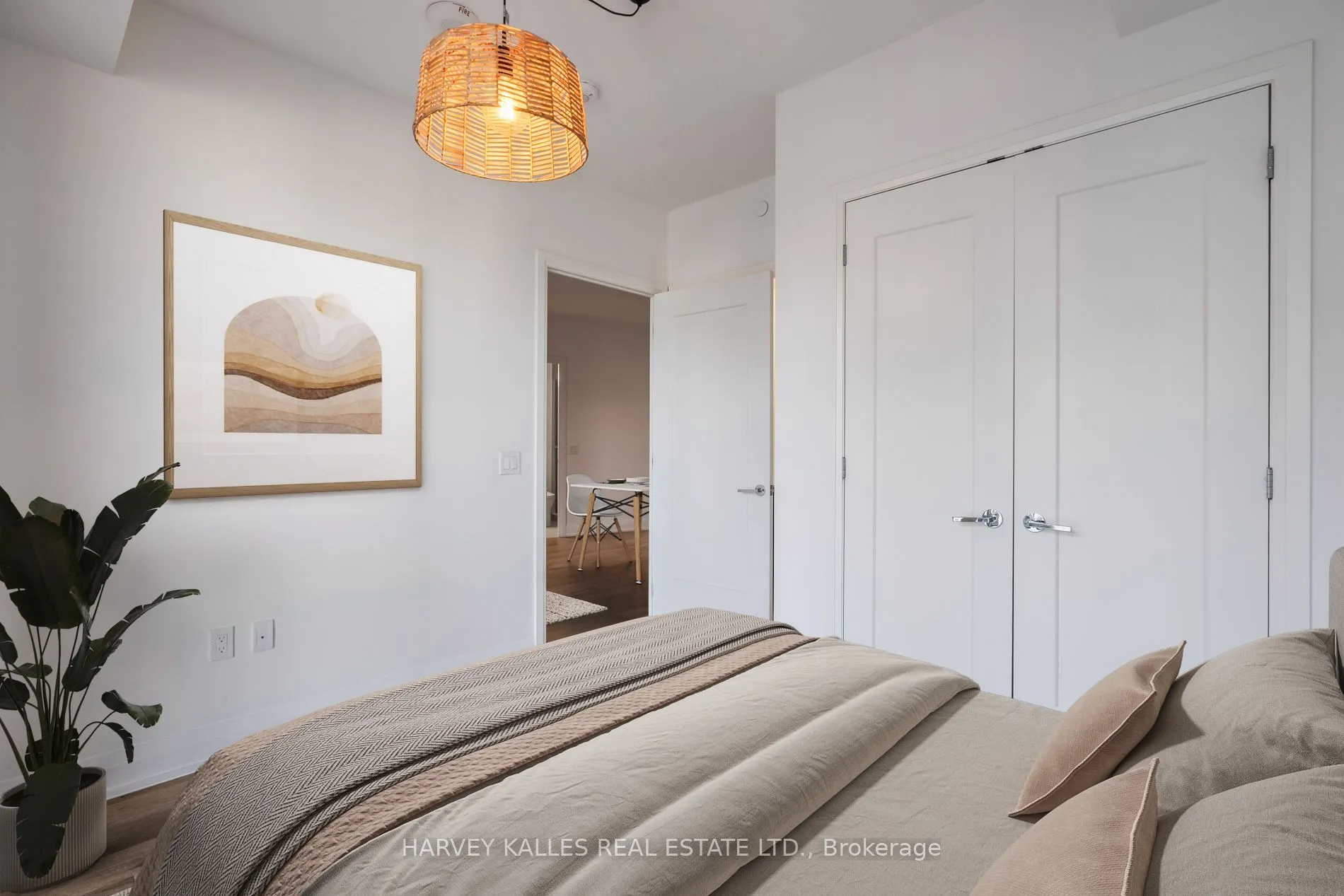 293 The Kingsway, #521
