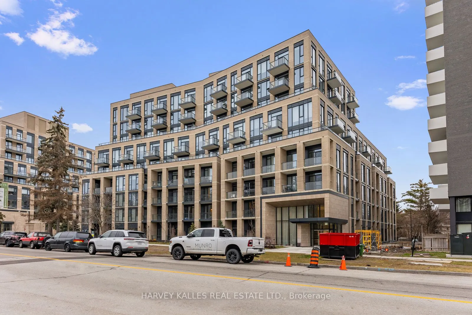 293 The Kingsway, #521