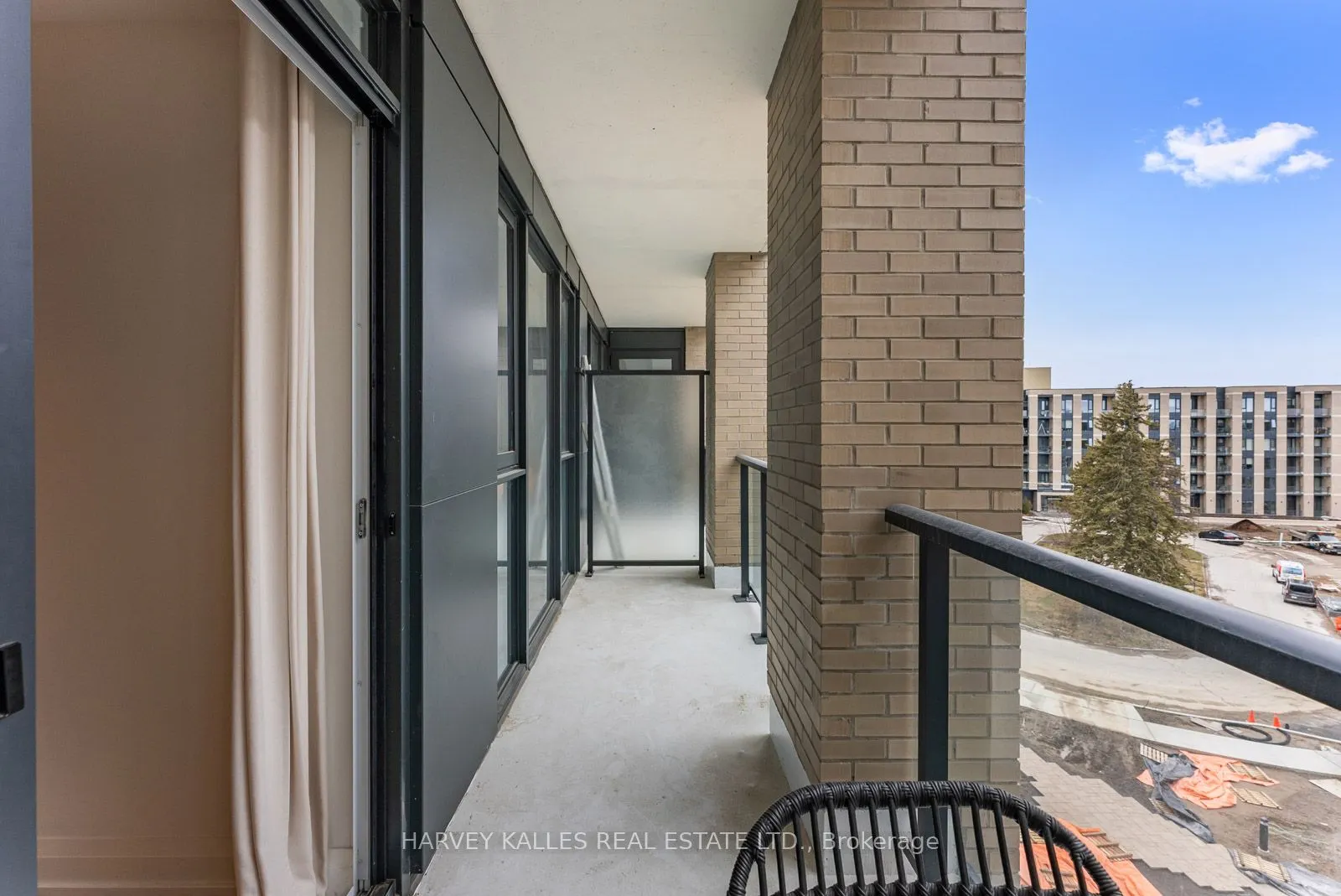 293 The Kingsway, #521