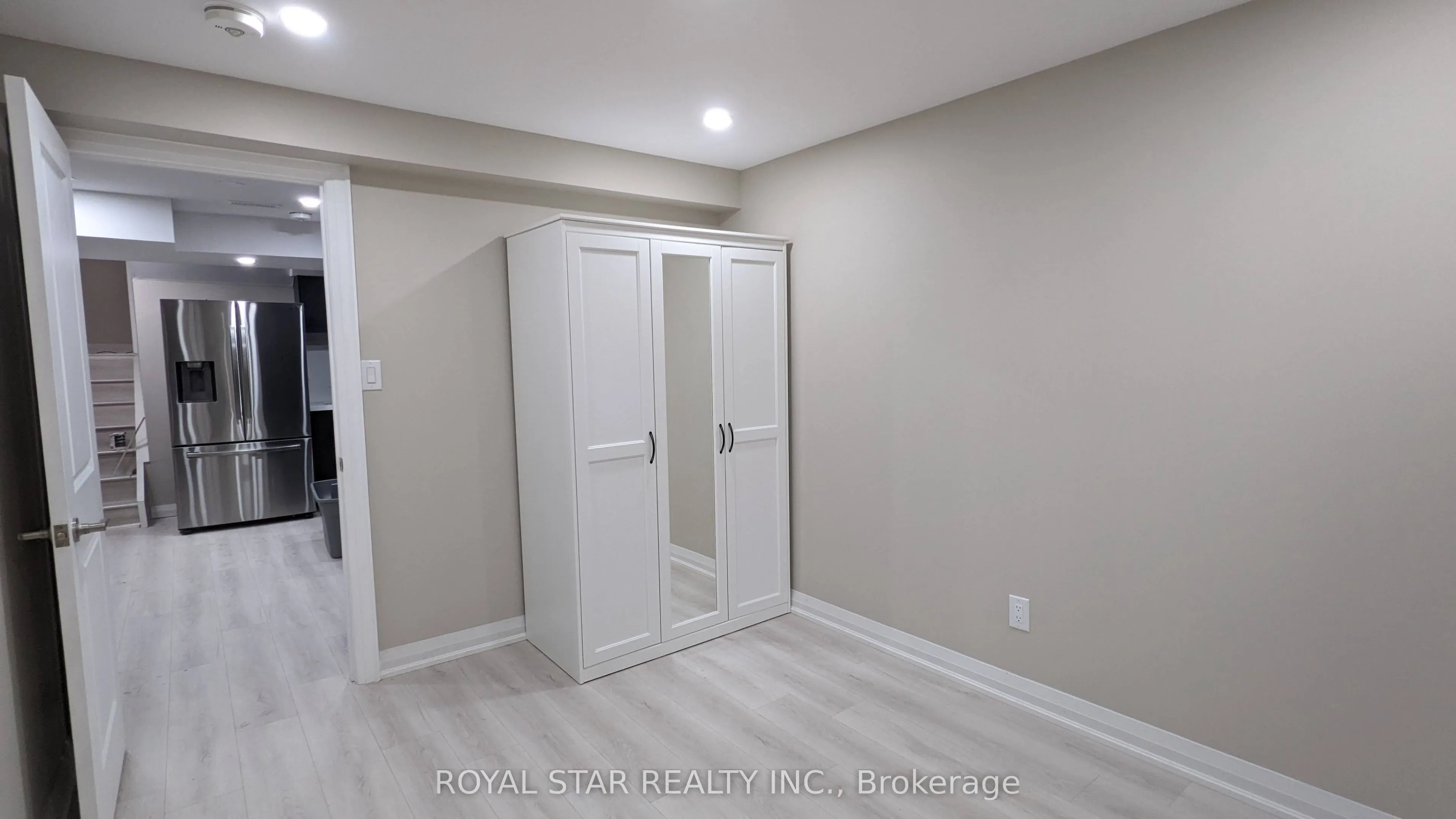 4051 Dunmow Crescent, #Bsmt