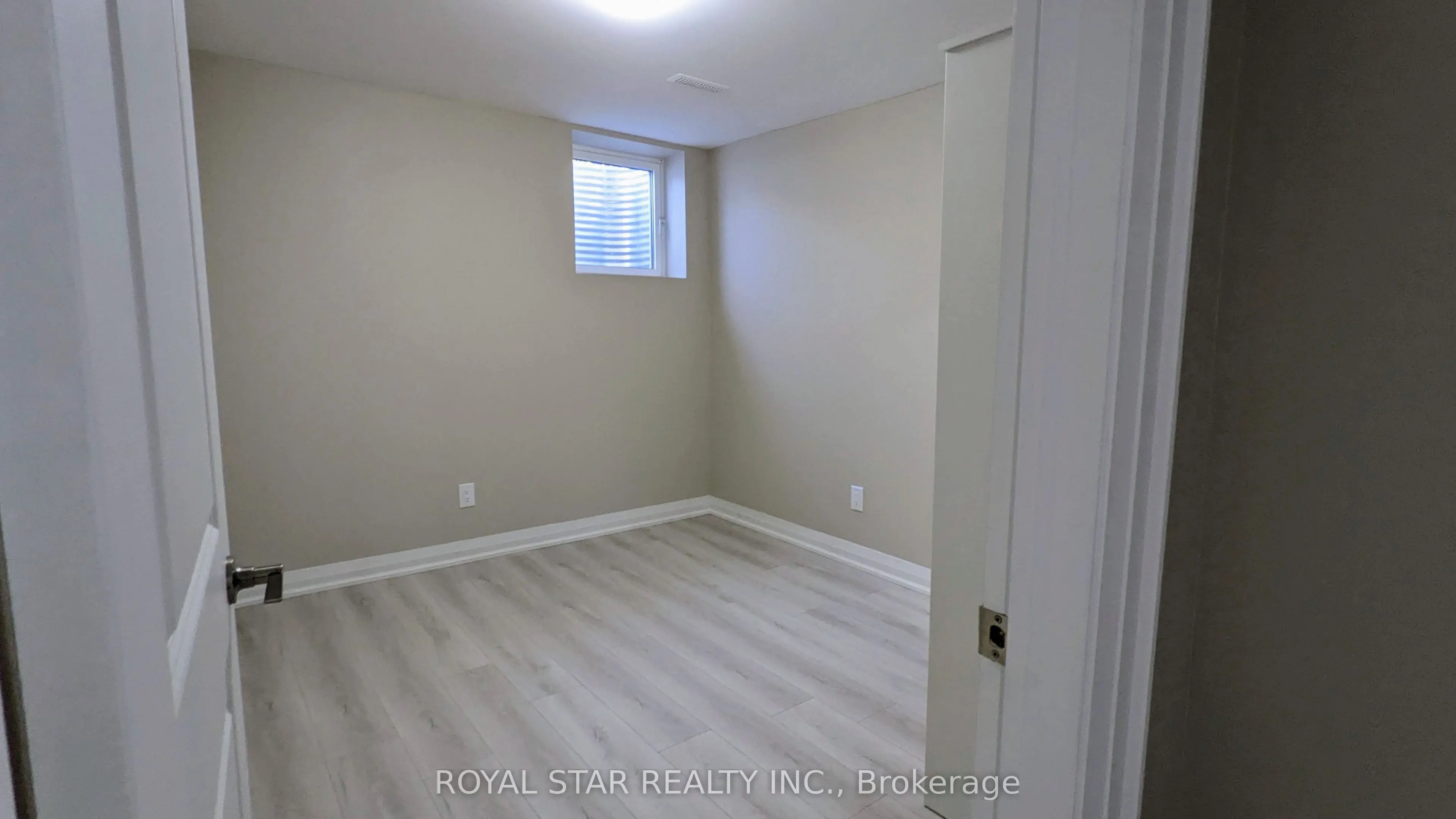 4051 Dunmow Crescent, #Bsmt