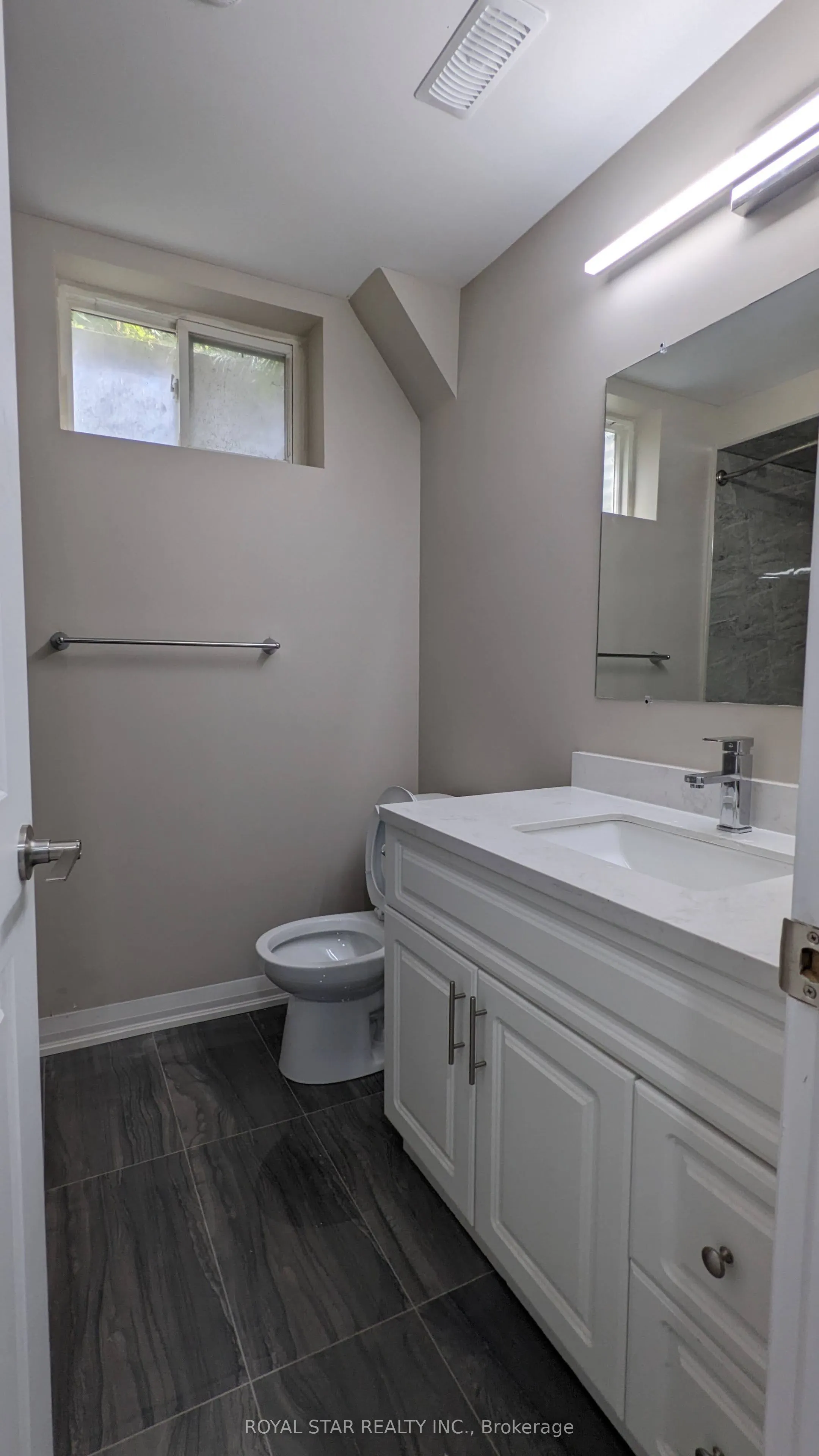 4051 Dunmow Crescent, #Bsmt
