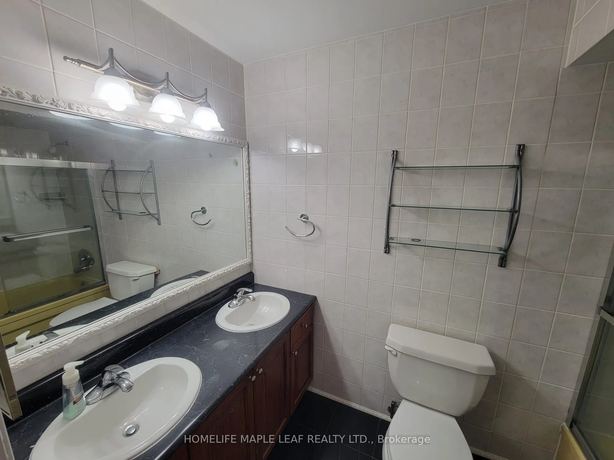 4 Ashurst Crescent, #Upper