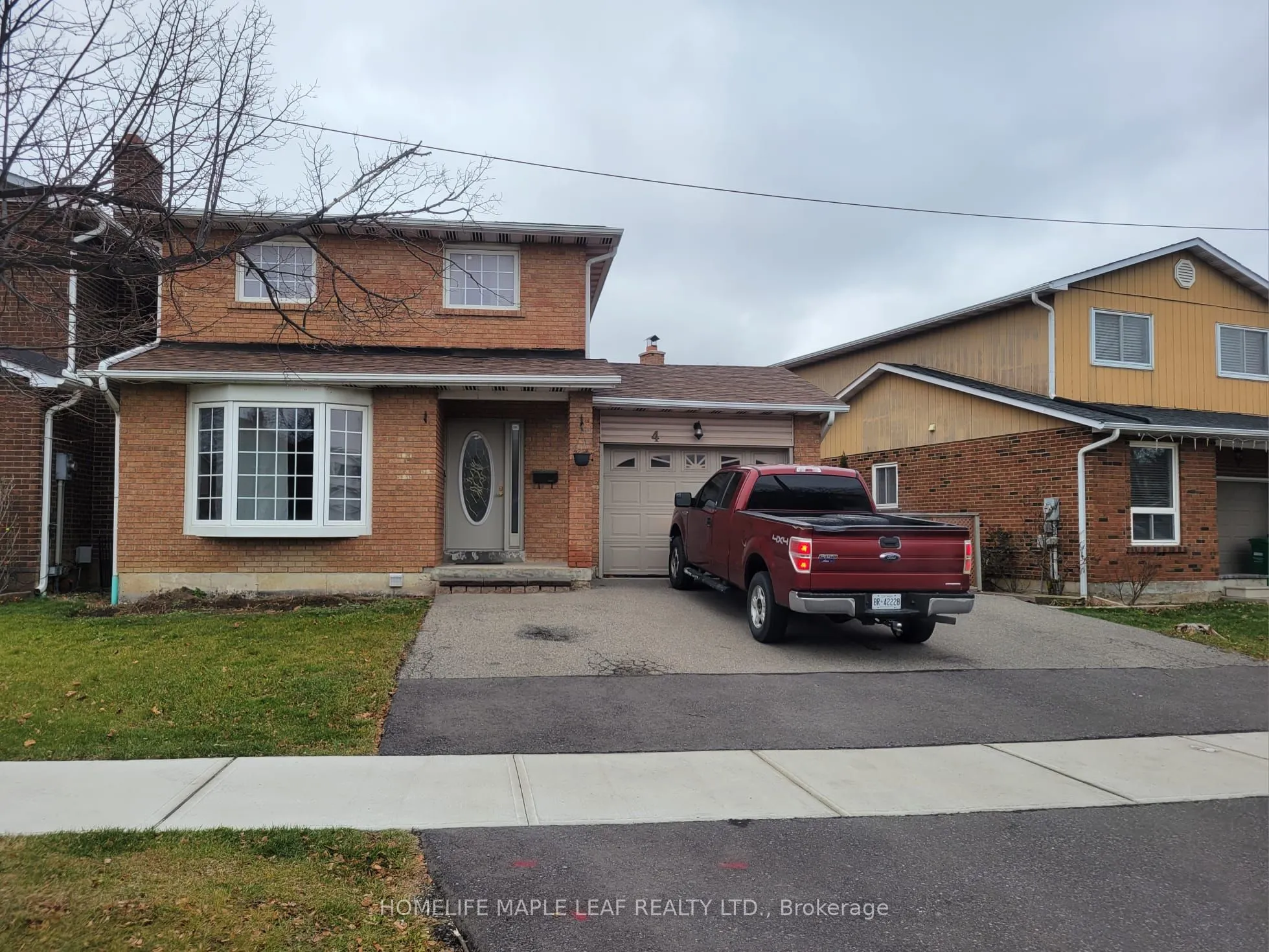 4 Ashurst Crescent, #Upper